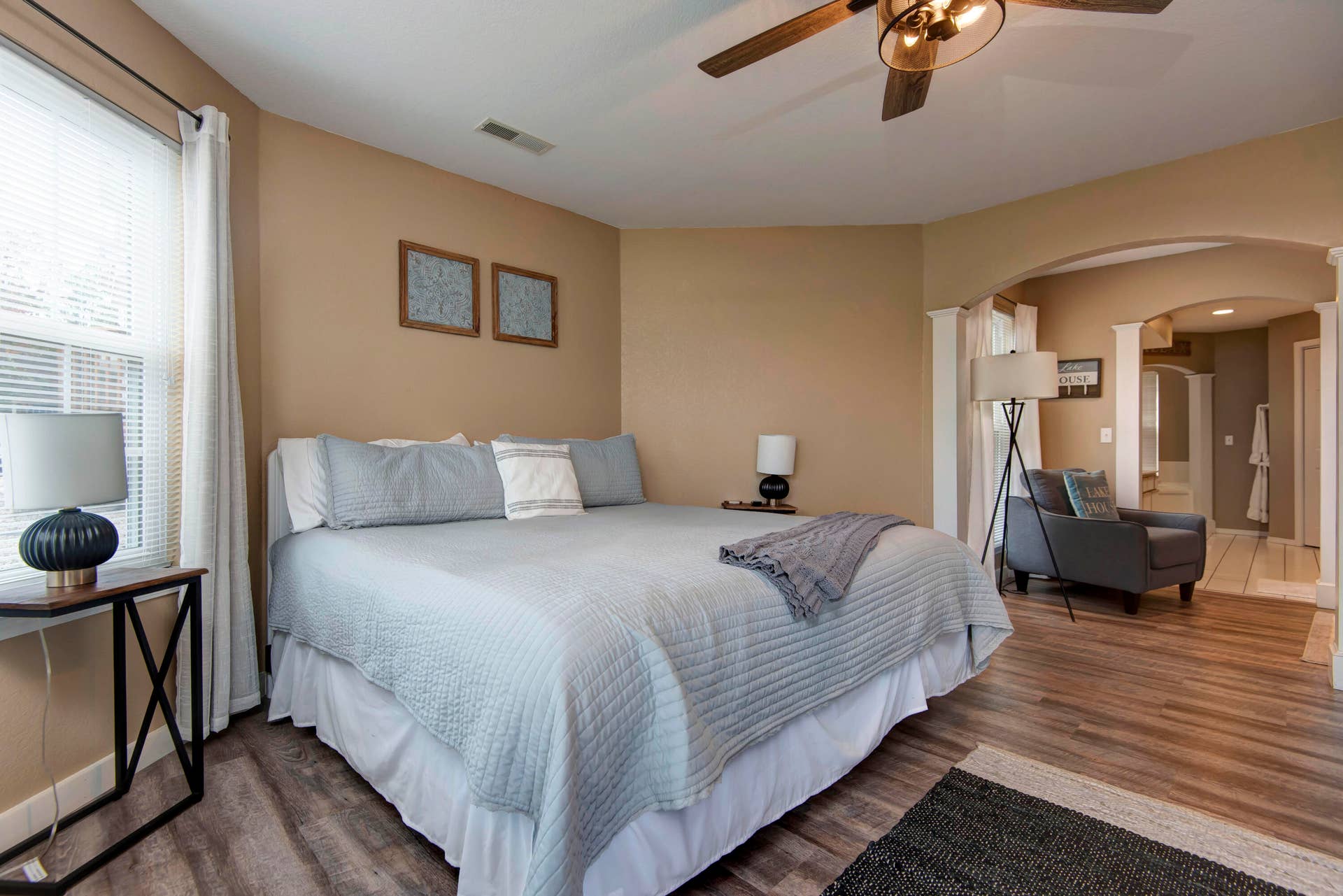 Main Bedroom has it's own private Bath