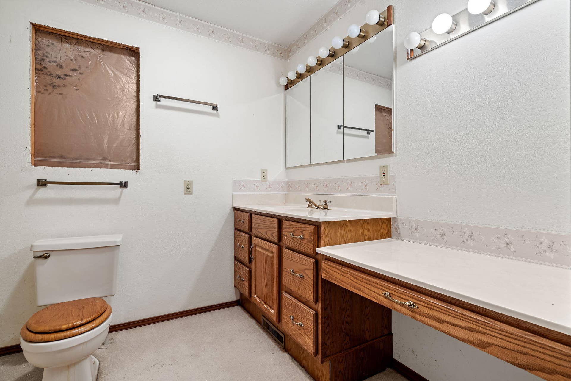 Ensuite Main Bathroom