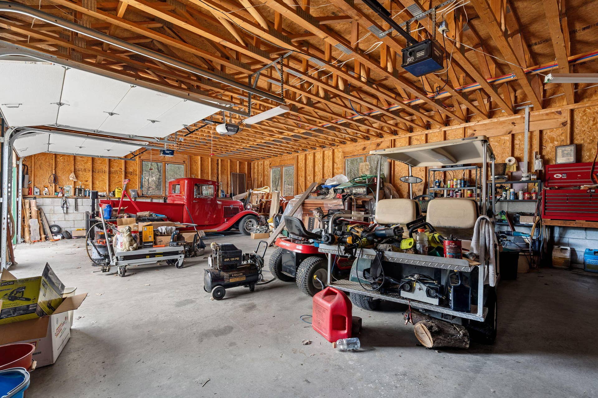 3 Car Garage