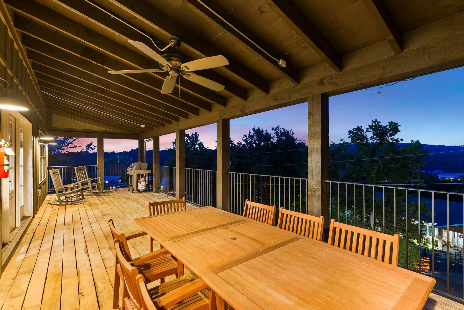 237 Carefree Lane, #17, Kimberling City, MO 65686 133-Carefree-Ln-17-entertainers-Deck
