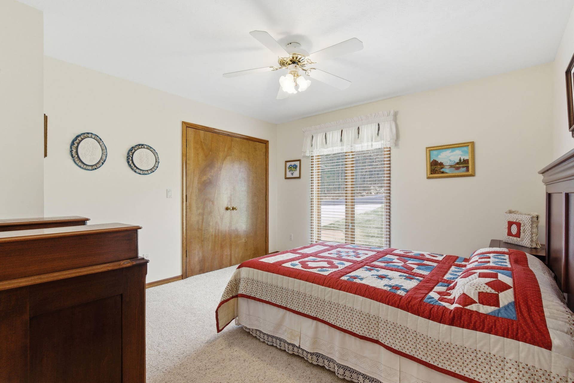Main level bedroom