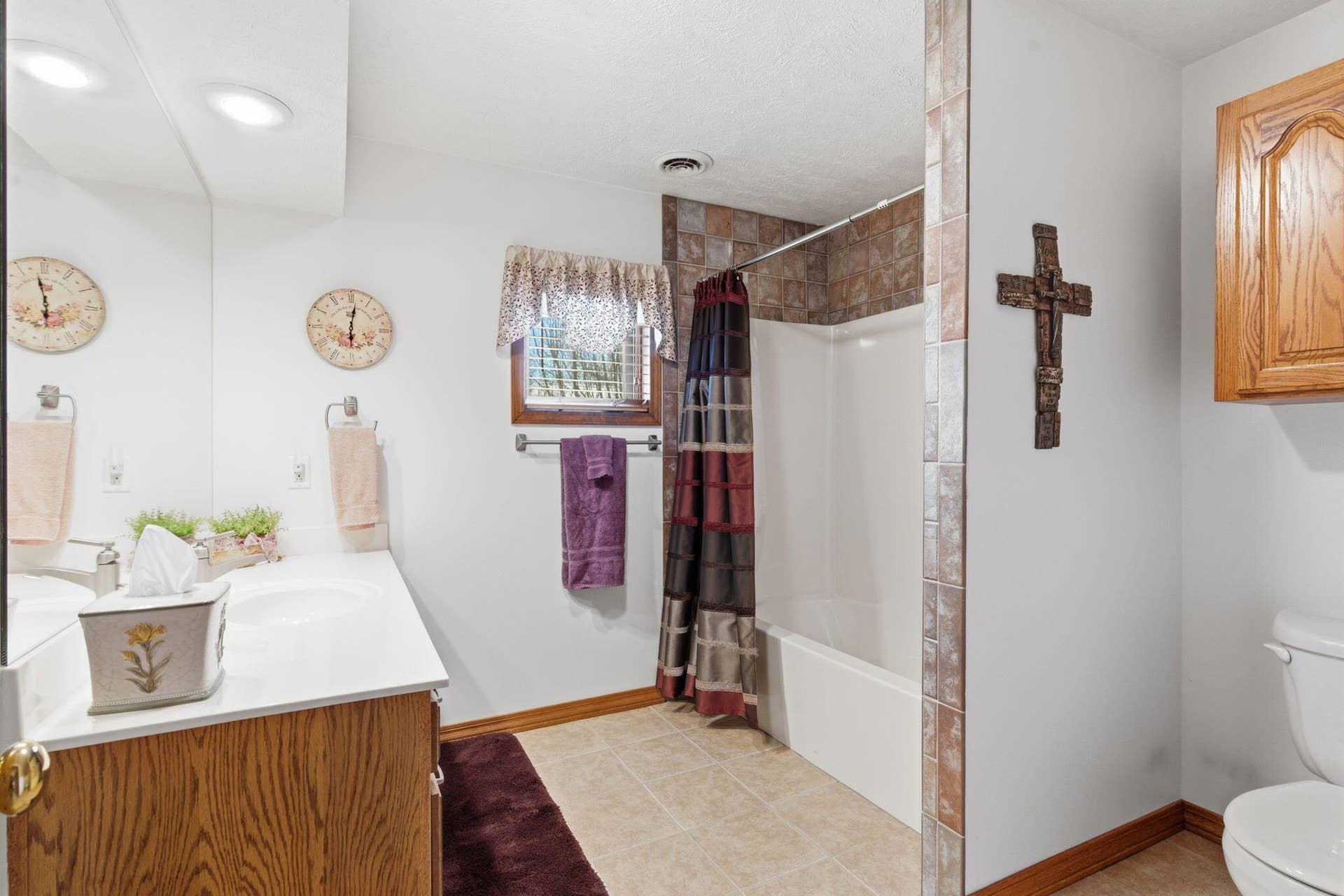 Lower level bath