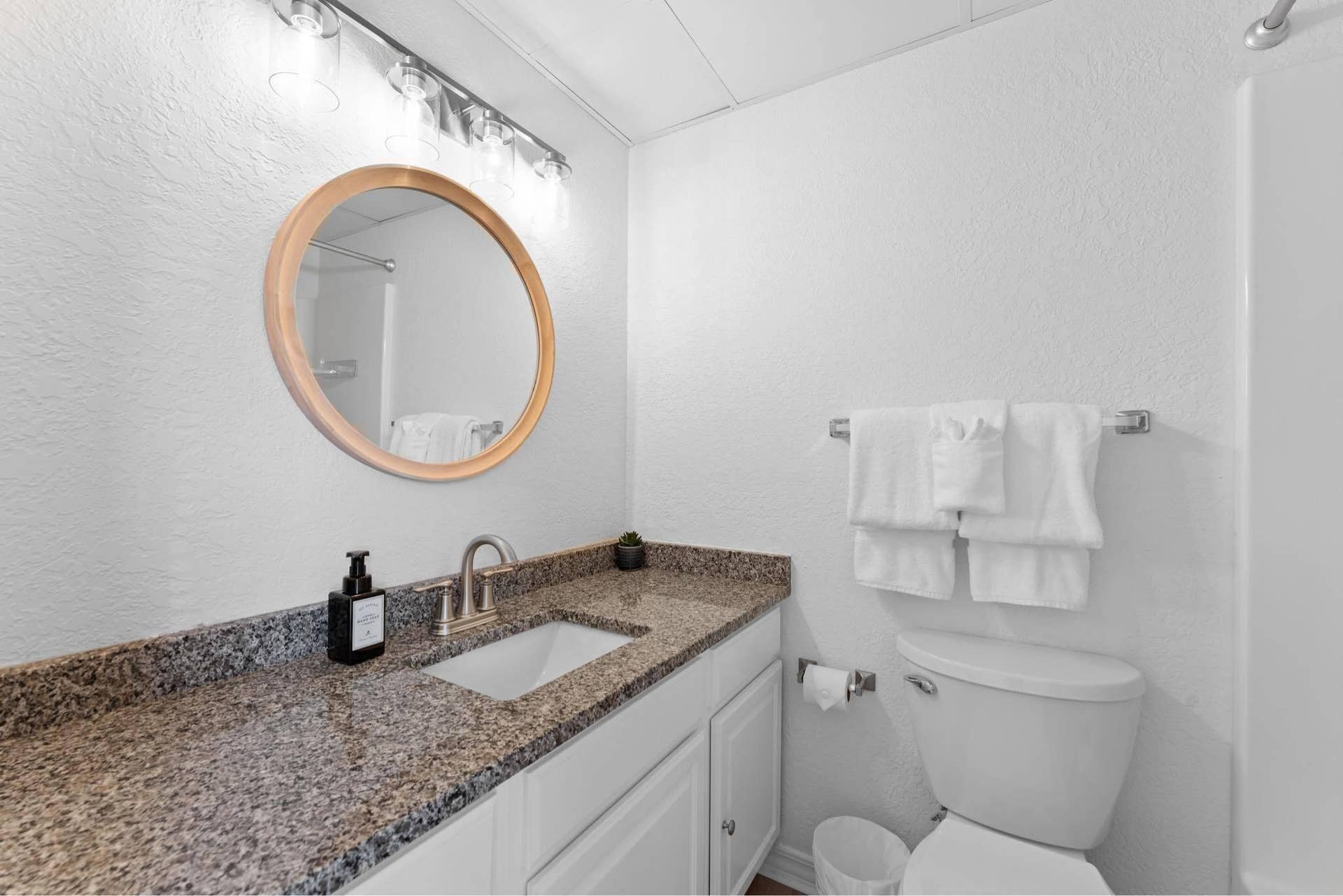 100 Getaway Circle, #115, Kimberling City, MO 65686 8eda15a9-7975-4537-808b-1fc9900f660e
