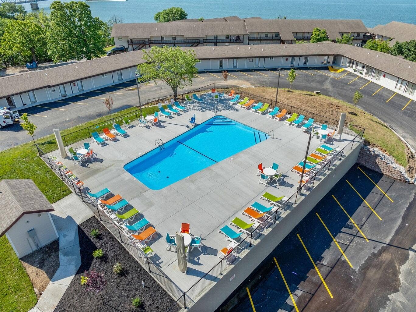 100 Getaway Circle, #115, Kimberling City, MO 65686 aae48c76b0de4fd0ac16706684150eae-MediumO