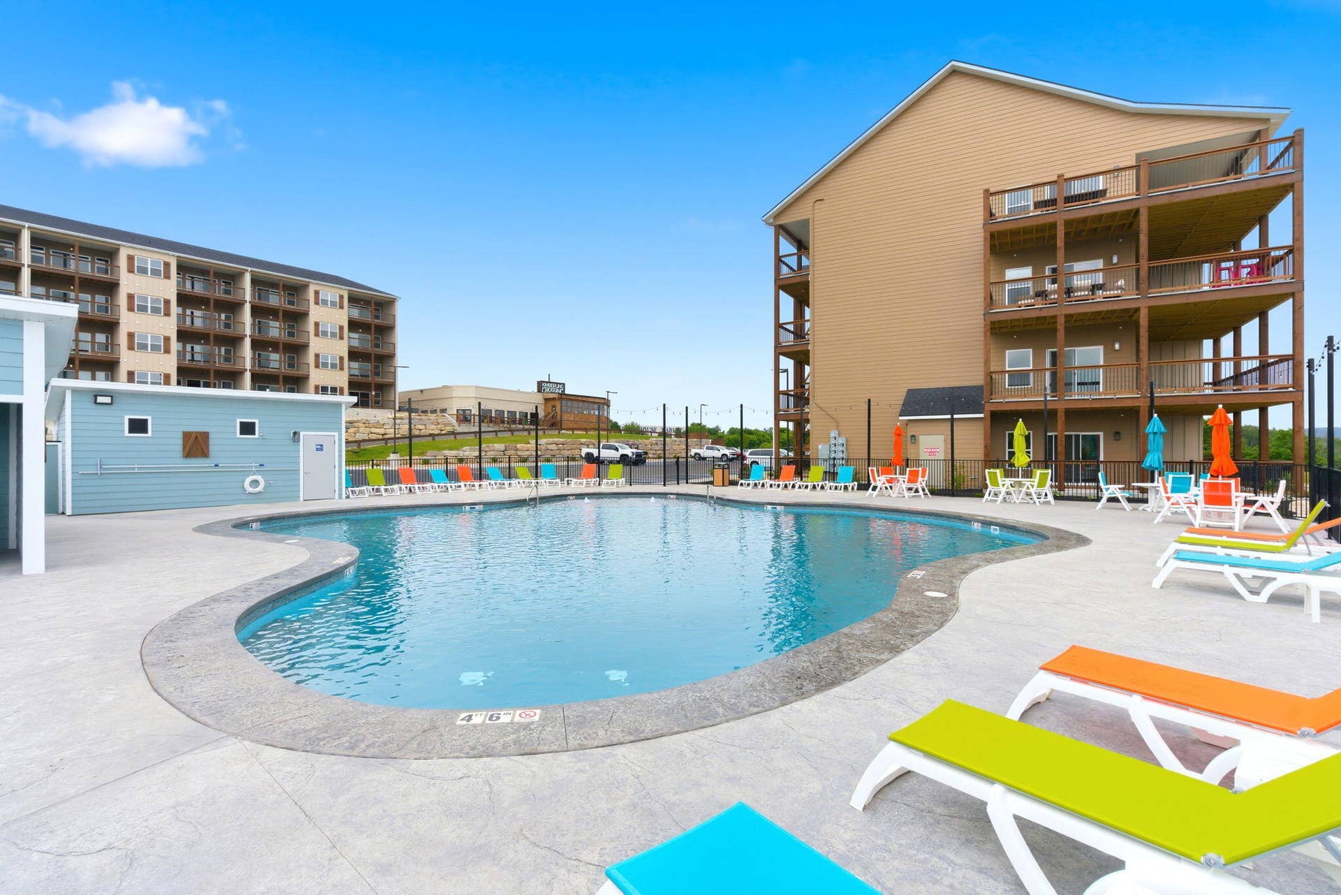 31-web-or-mls-Community Amenities_HWJ041