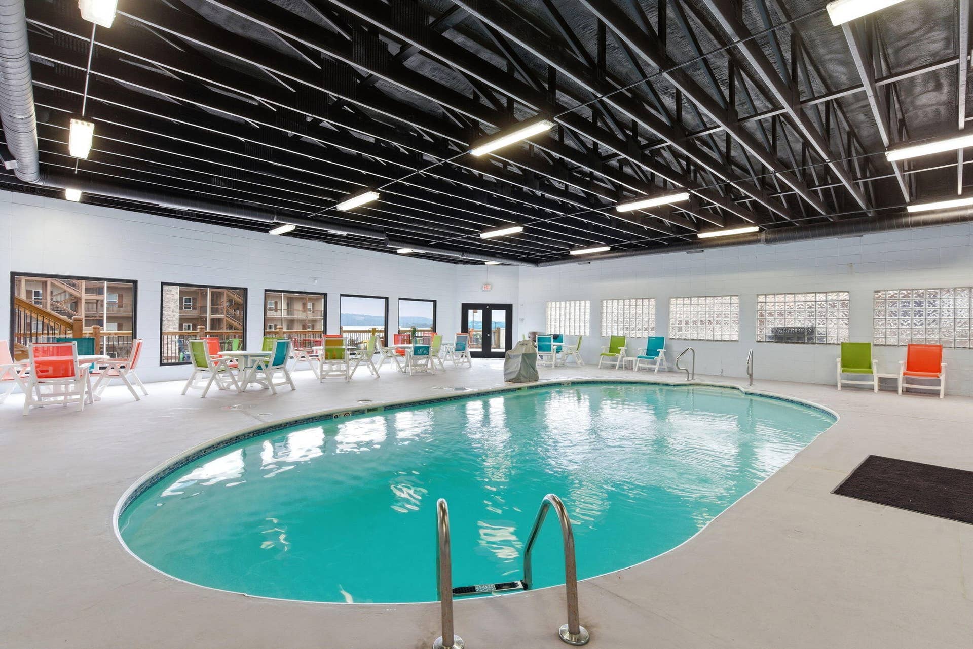 36-web-or-mls-Community Amenities_HWJ041