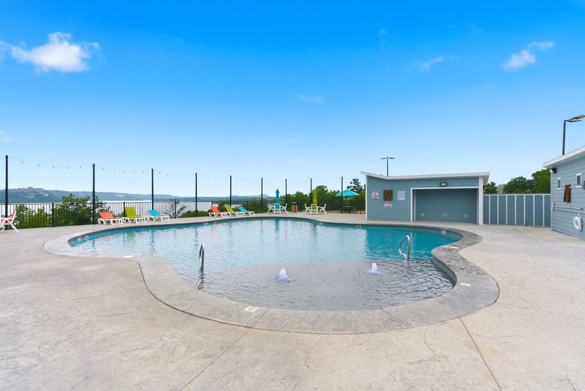 26-web-or-mls-Community Amenities_HWJ041