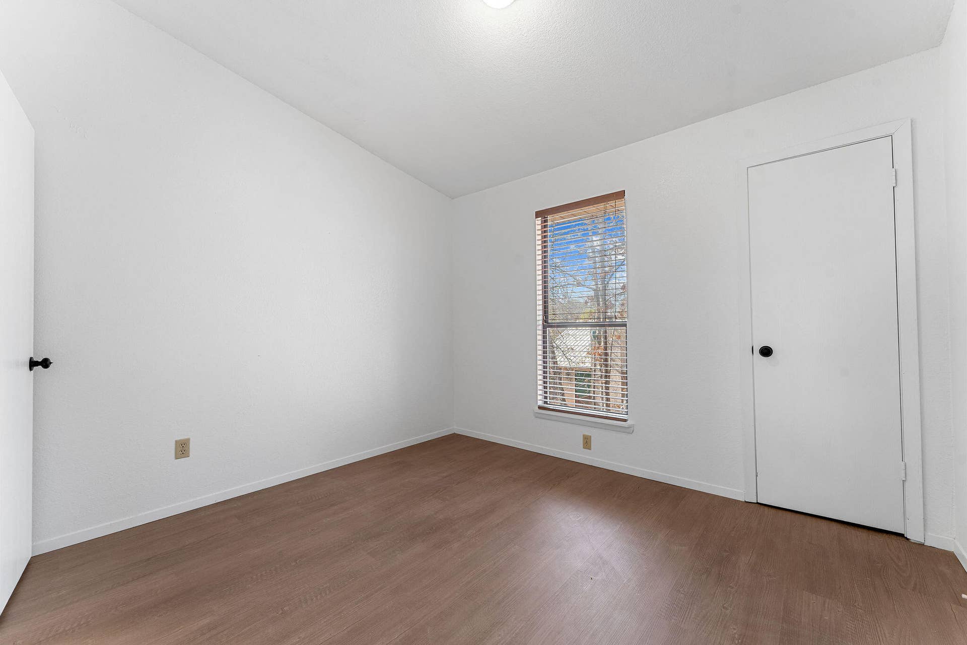 68 Rasso Way, #74, Kimberling City, MO 65686 Updated Bedroom