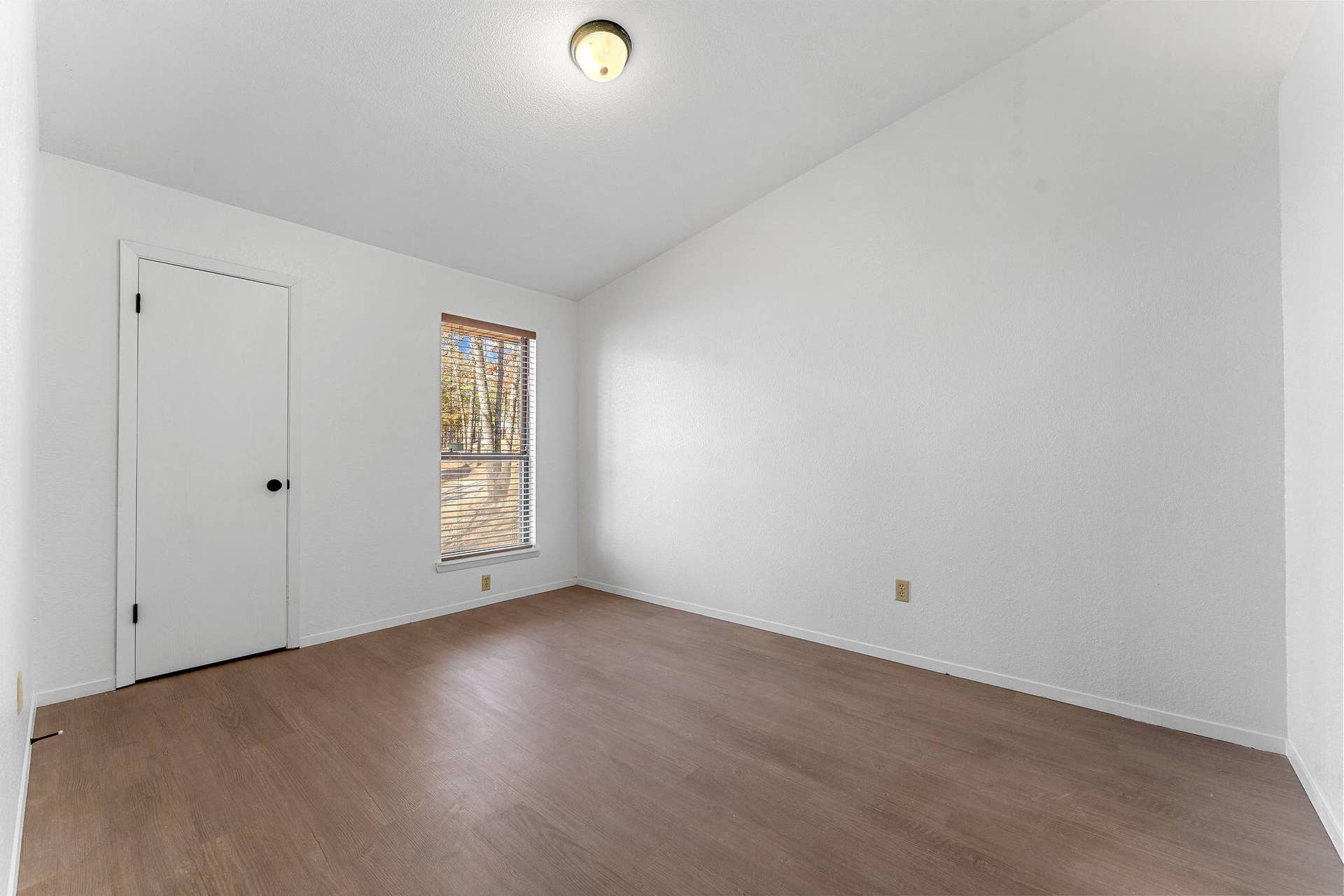 68 Rasso Way, #74, Kimberling City, MO 65686 Updated Beroom