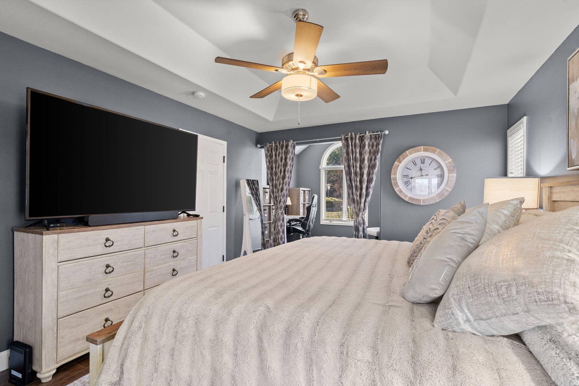 1209 Ledgestone Circle (29)