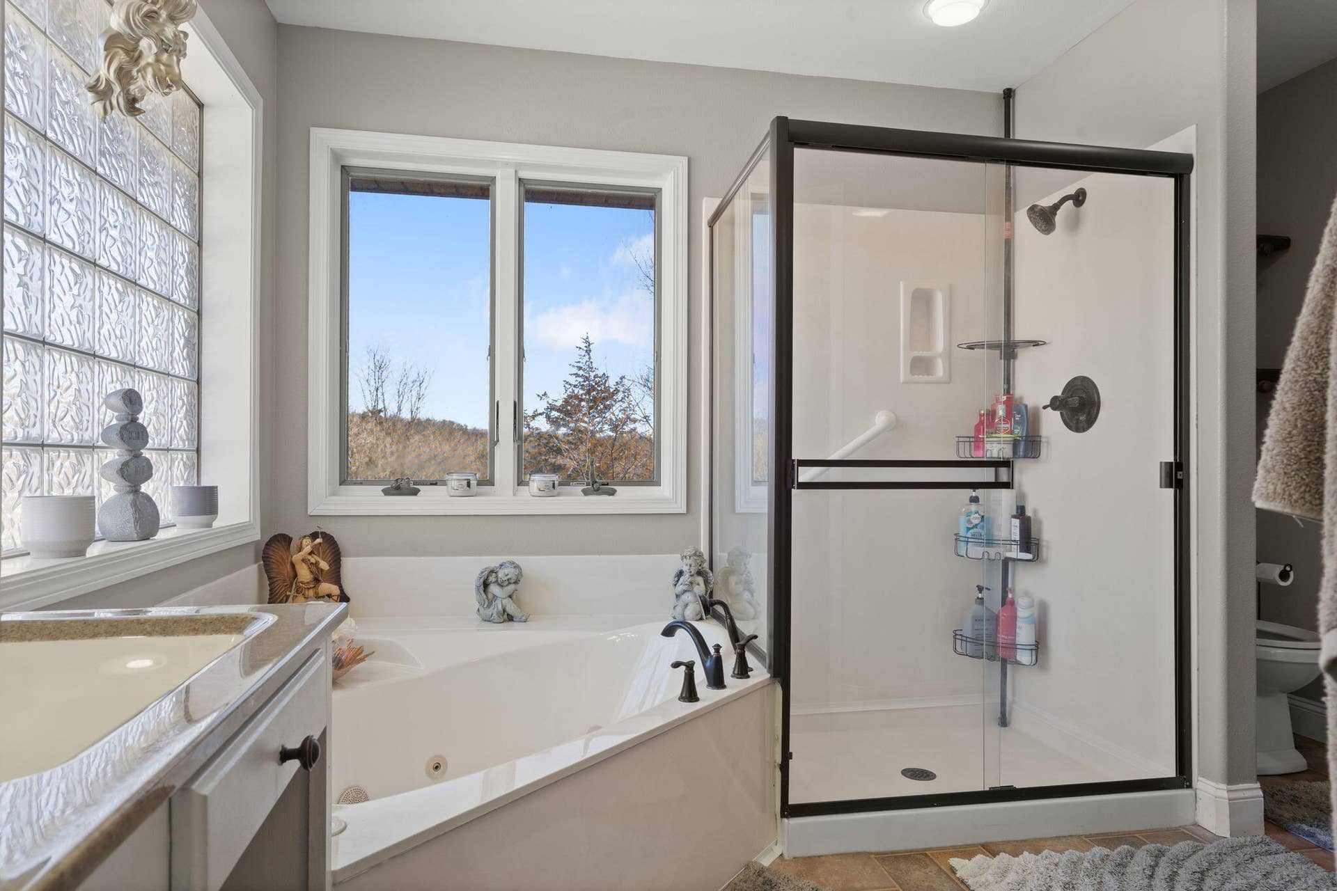 1209 Ledgestone Circle (32)