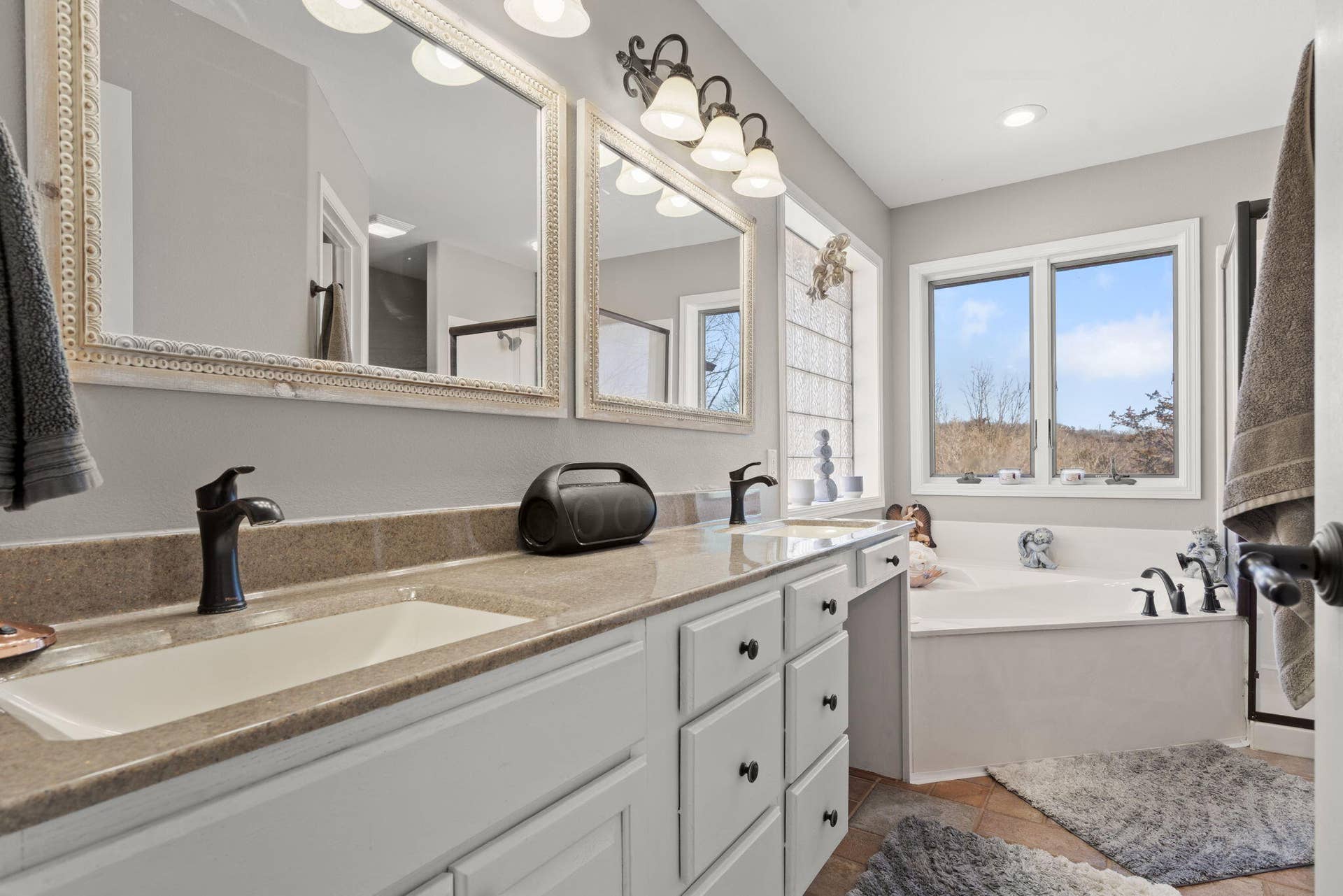 1209 Ledgestone Circle (31)