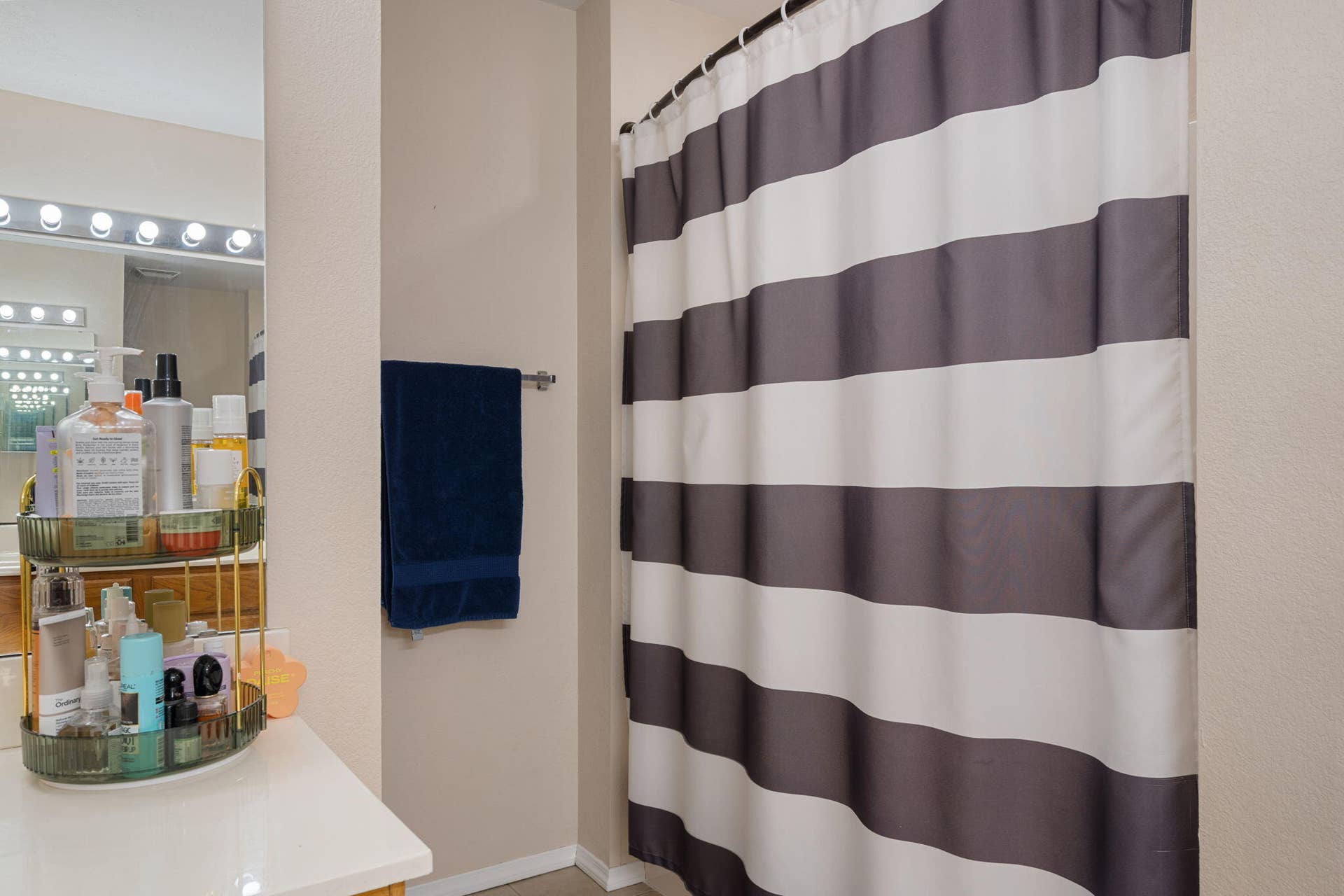 175 Canyon Forest Circle, Kimberling City, MO 65686 175-Canyon-Forest-Bedroom-Owners Ensuite