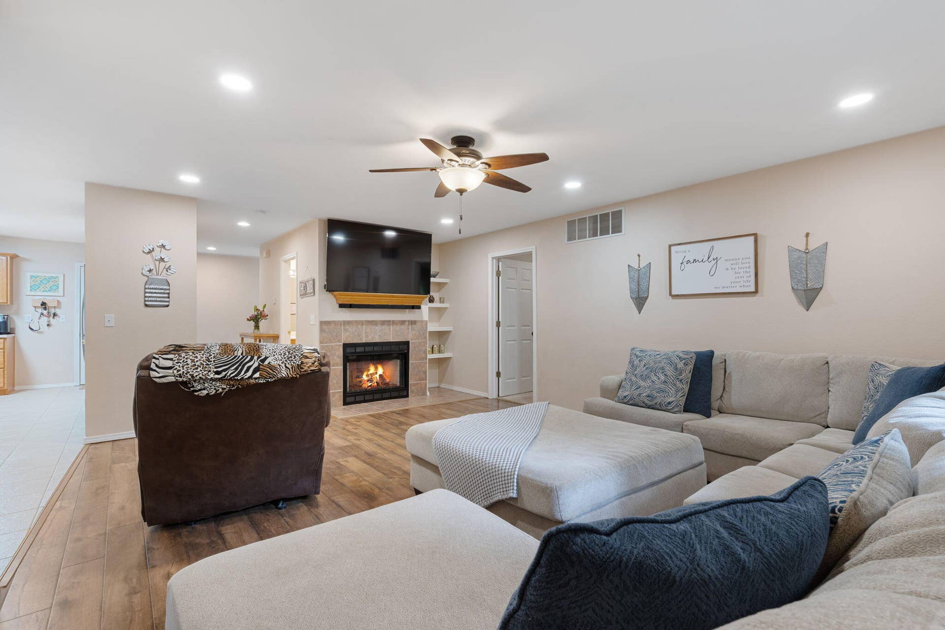 175 Canyon Forest Circle, Kimberling City, MO 65686 175-Canyon-Forest-Living-Open Concept-Mo