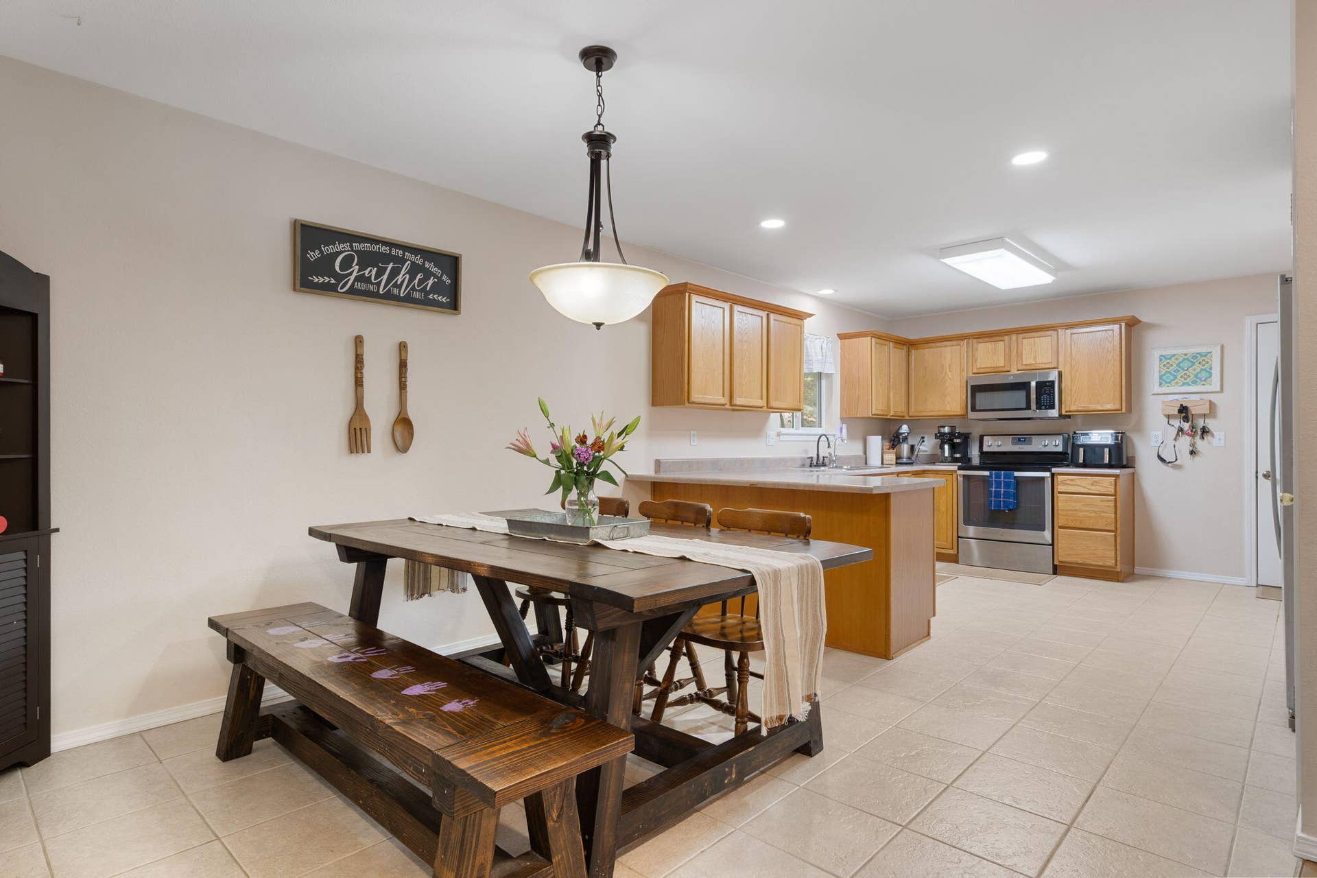 175 Canyon Forest Circle, Kimberling City, MO 65686 175-Canyon-Forest-Dining-Kitchen-Open Co