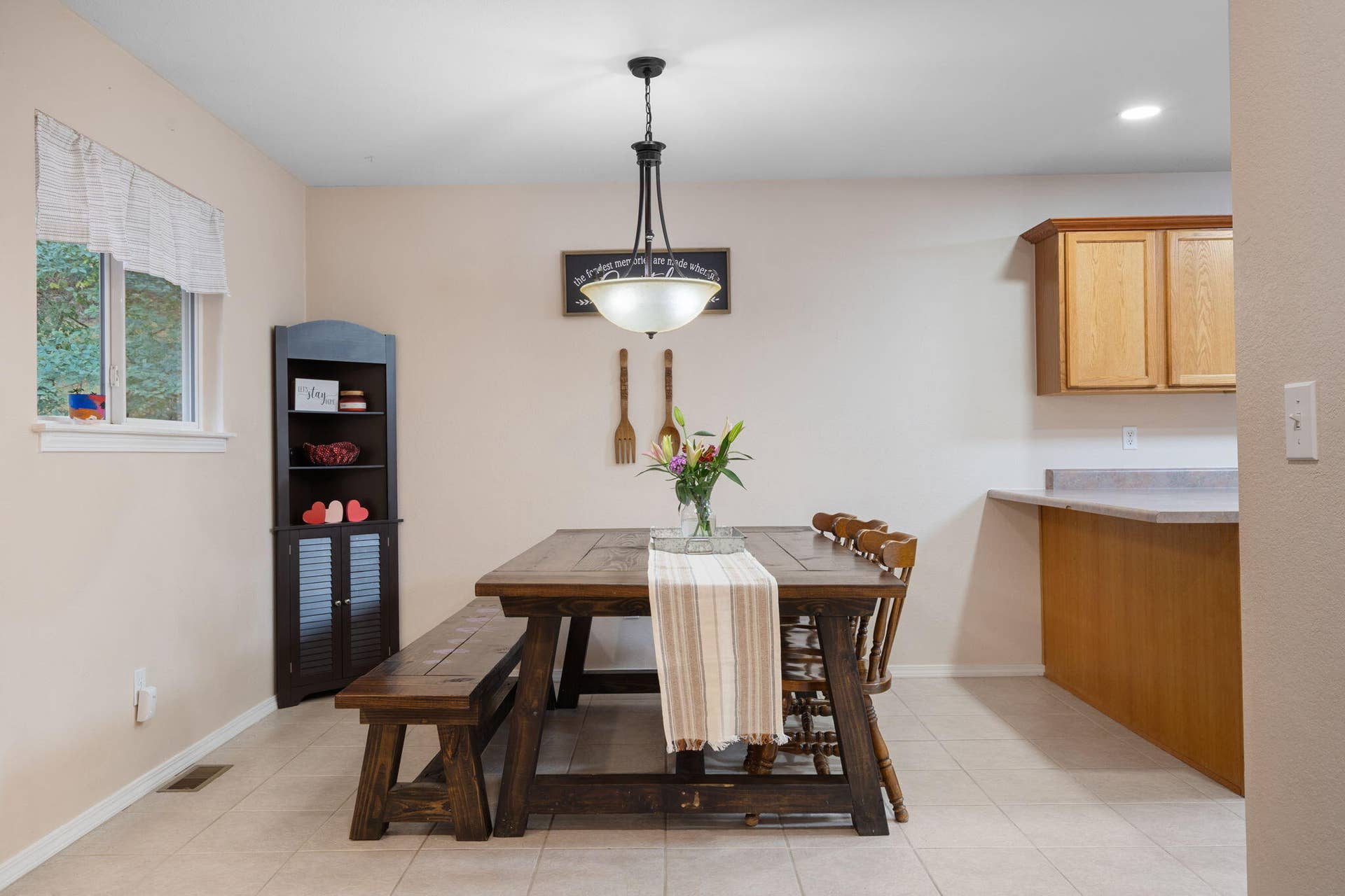 175 Canyon Forest Circle, Kimberling City, MO 65686 175-Canyon-Forest-Dining-Spring-Move-in