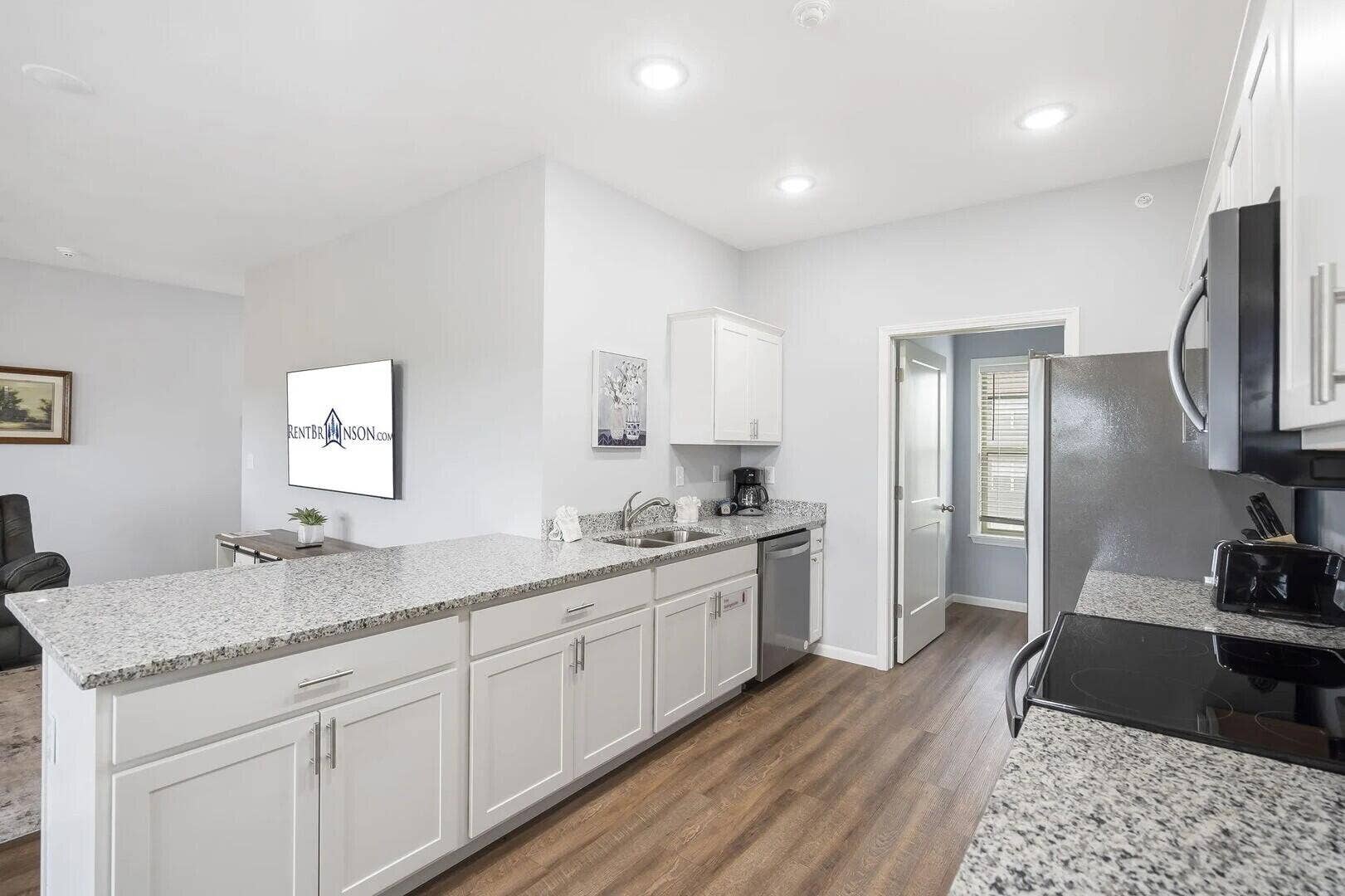 41-4 Bunker Kitchen sink side