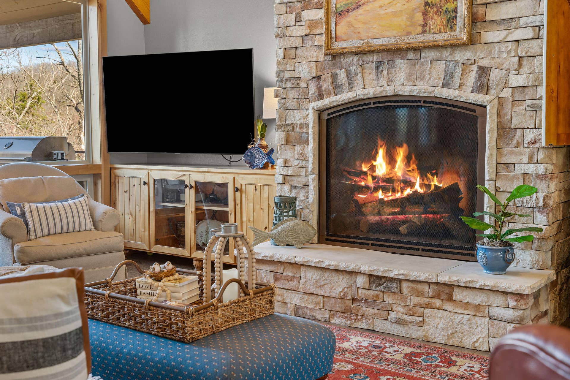 429 Hidden Shores Drive, Branson West, MO 65737 Living Room Fireplace