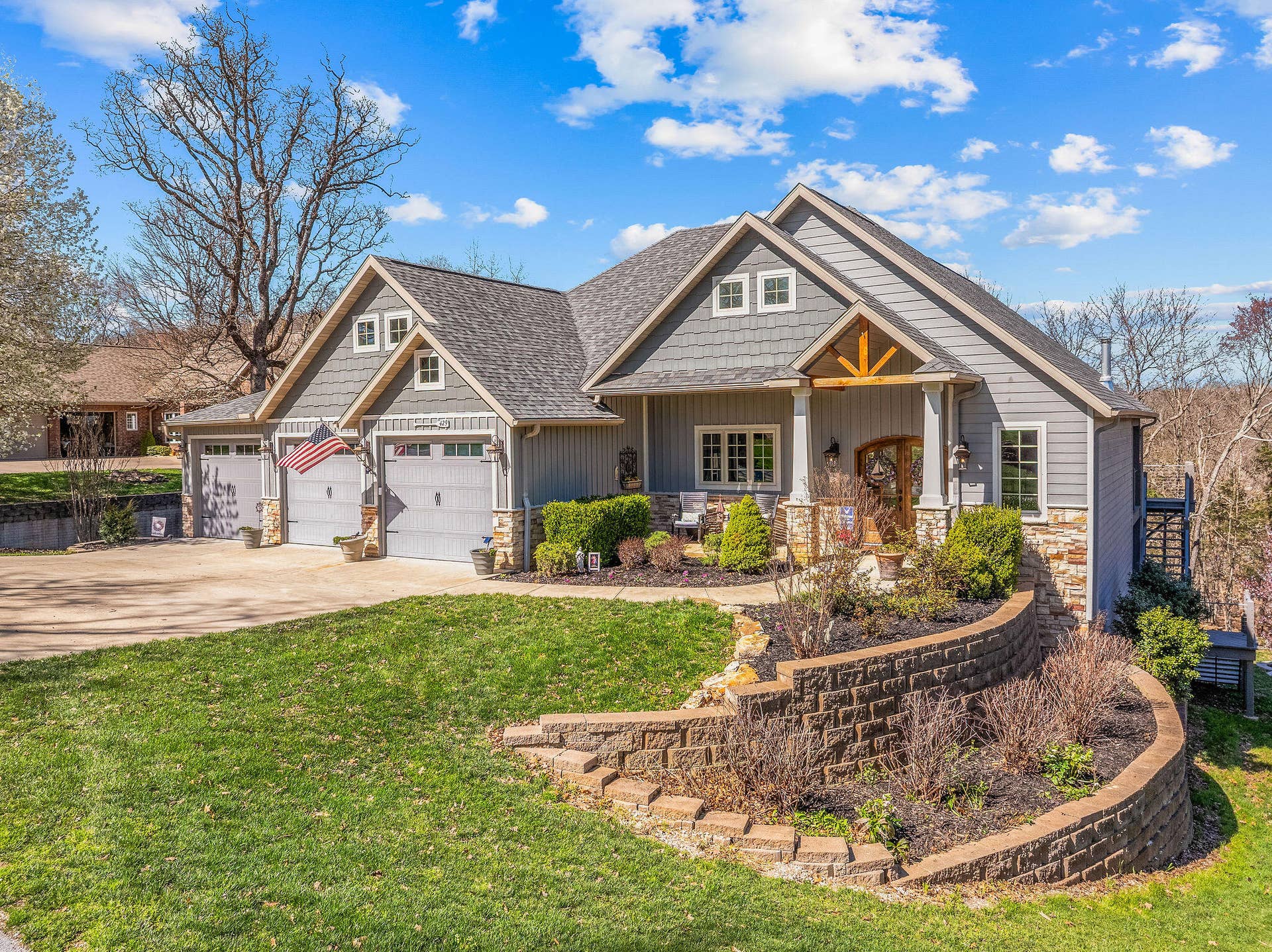 429 Hidden Shores Drive, Branson West, MO 65737 Home Sweet Home!