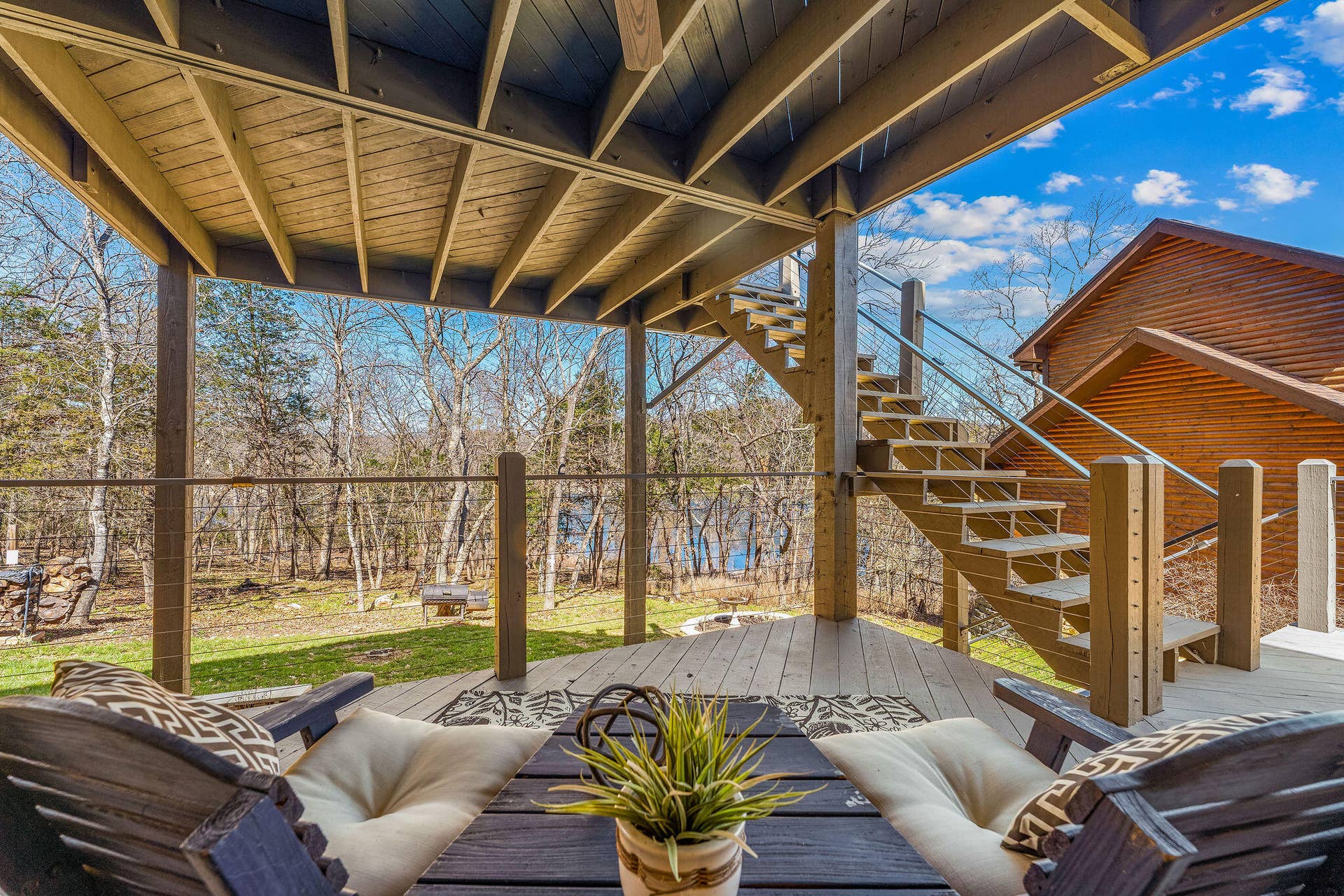 429 Hidden Shores Drive, Branson West, MO 65737 Table Rock Lake in your Backyard!