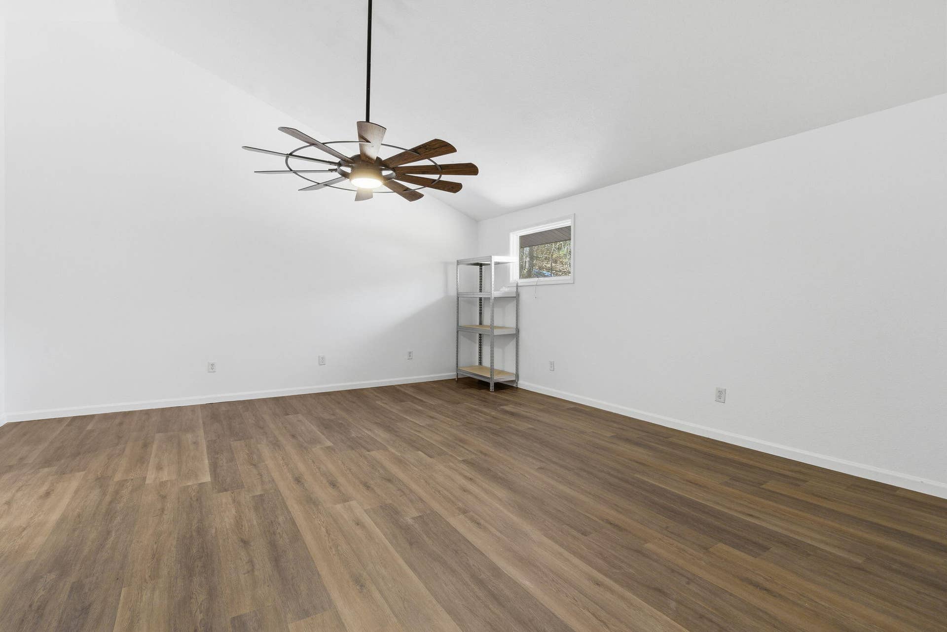 135 February Court, Kimberling City, MO 65686 21-web-or-mls-DSC01648