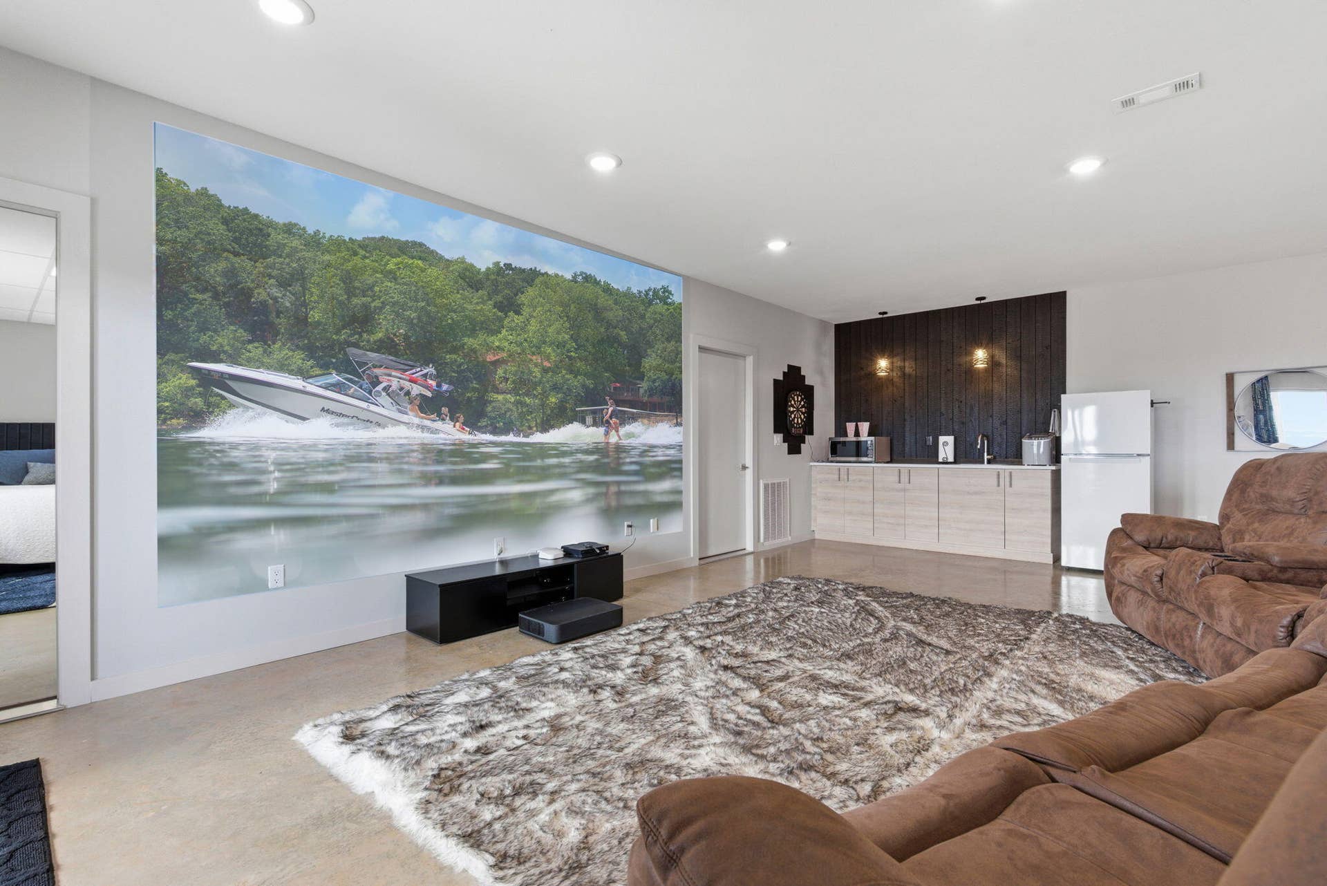 2 N Wilderness Trail, Kimberling City, MO 65686 177 INCH TV WALL SCREEN