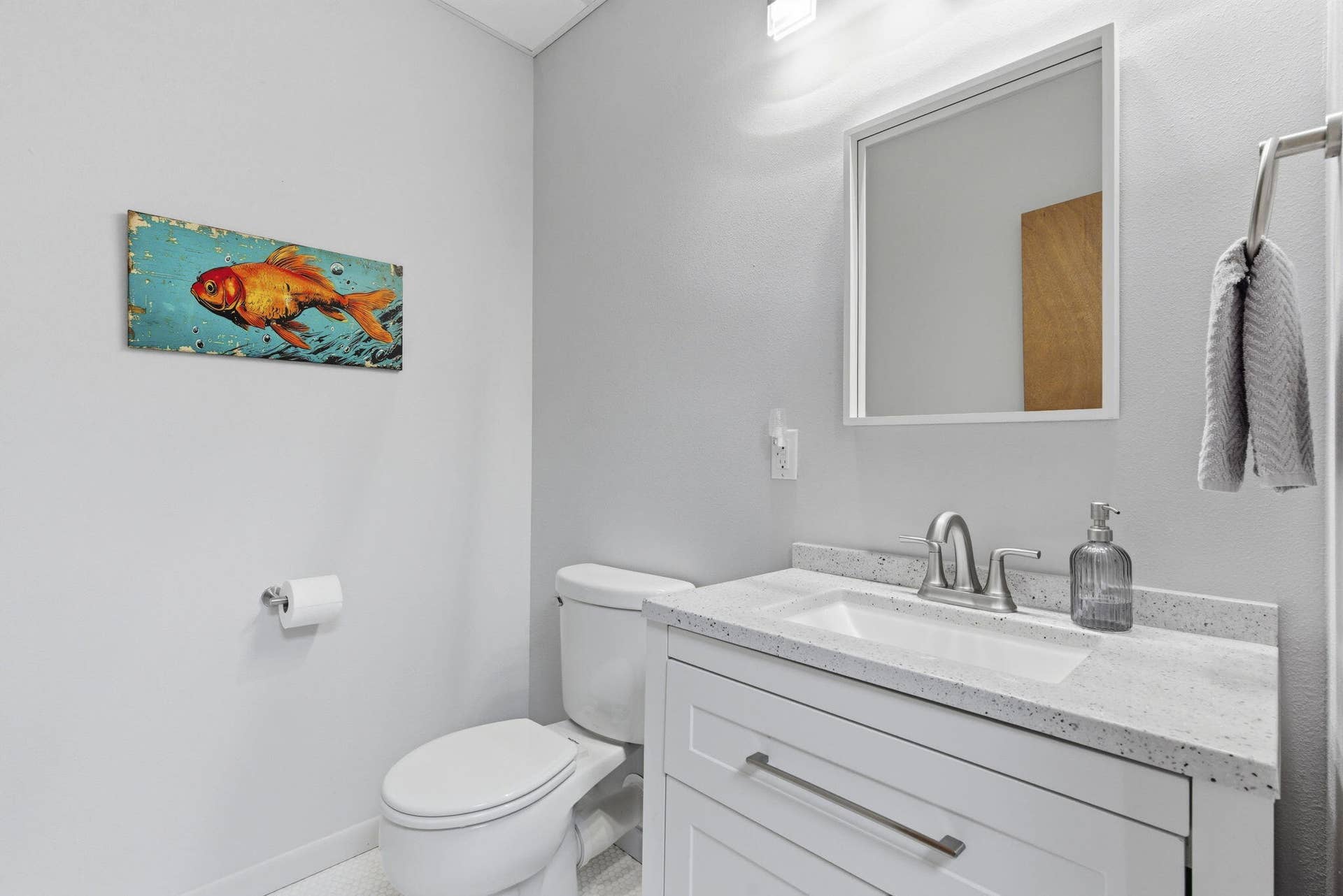 2 N Wilderness Trail, Kimberling City, MO 65686 HALF BATH