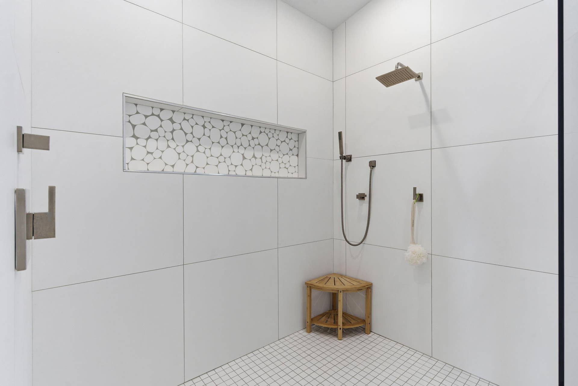 2 N Wilderness Trail, Kimberling City, MO 65686 PRIMARY BATHROOM