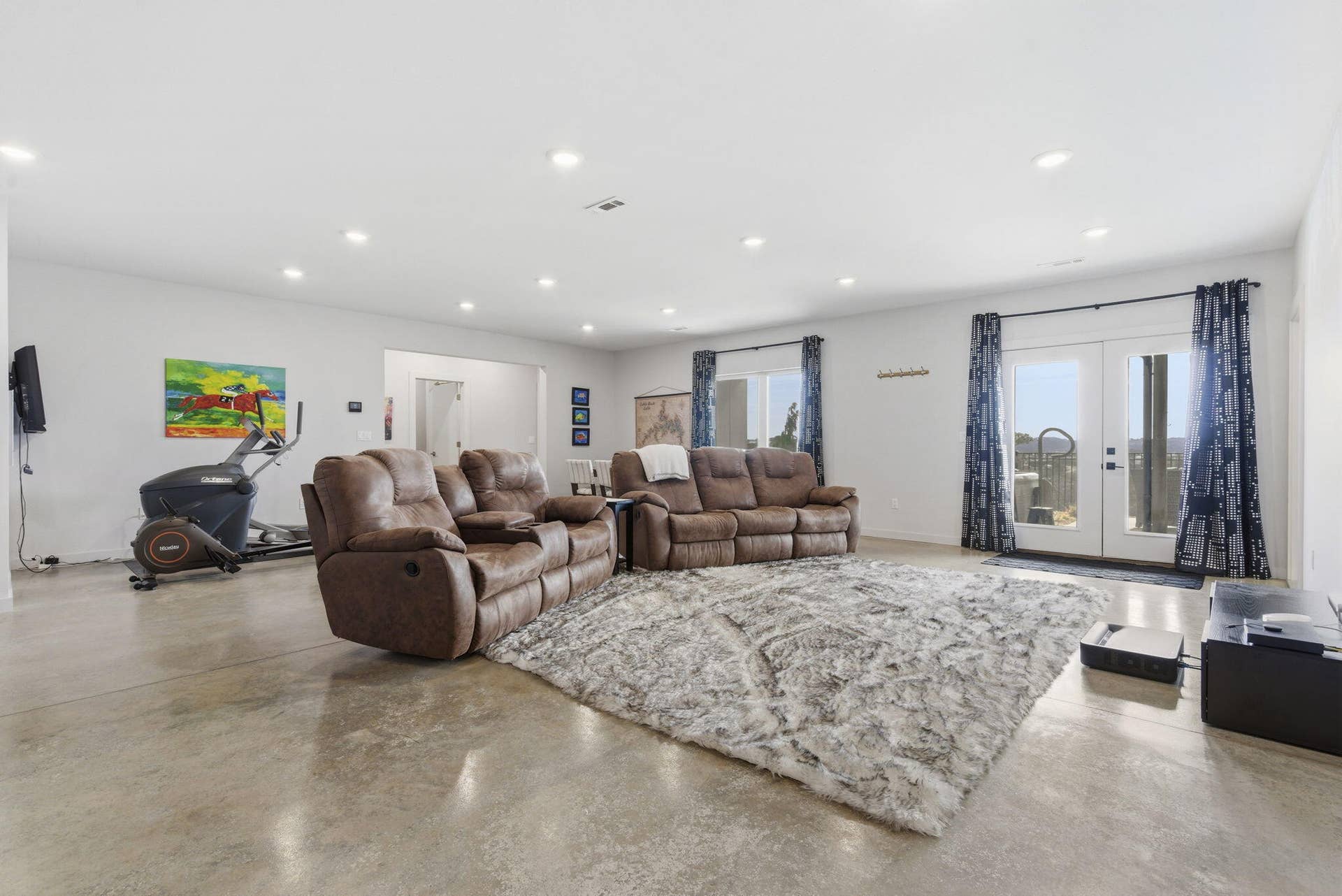 2 N Wilderness Trail, Kimberling City, MO 65686 LIVING AREA DOWNSTAIRS