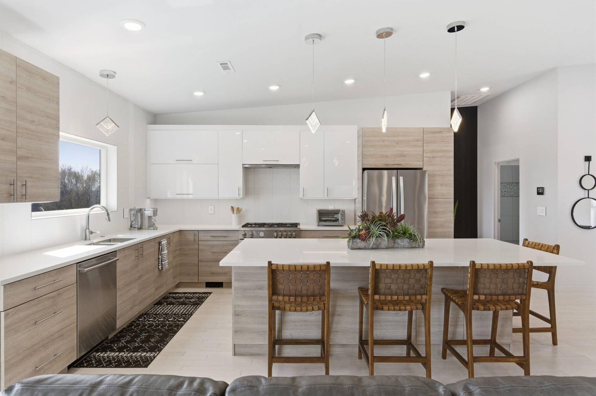 2 N Wilderness Trail, Kimberling City, MO 65686 QUARTZ COUNTERTOPS