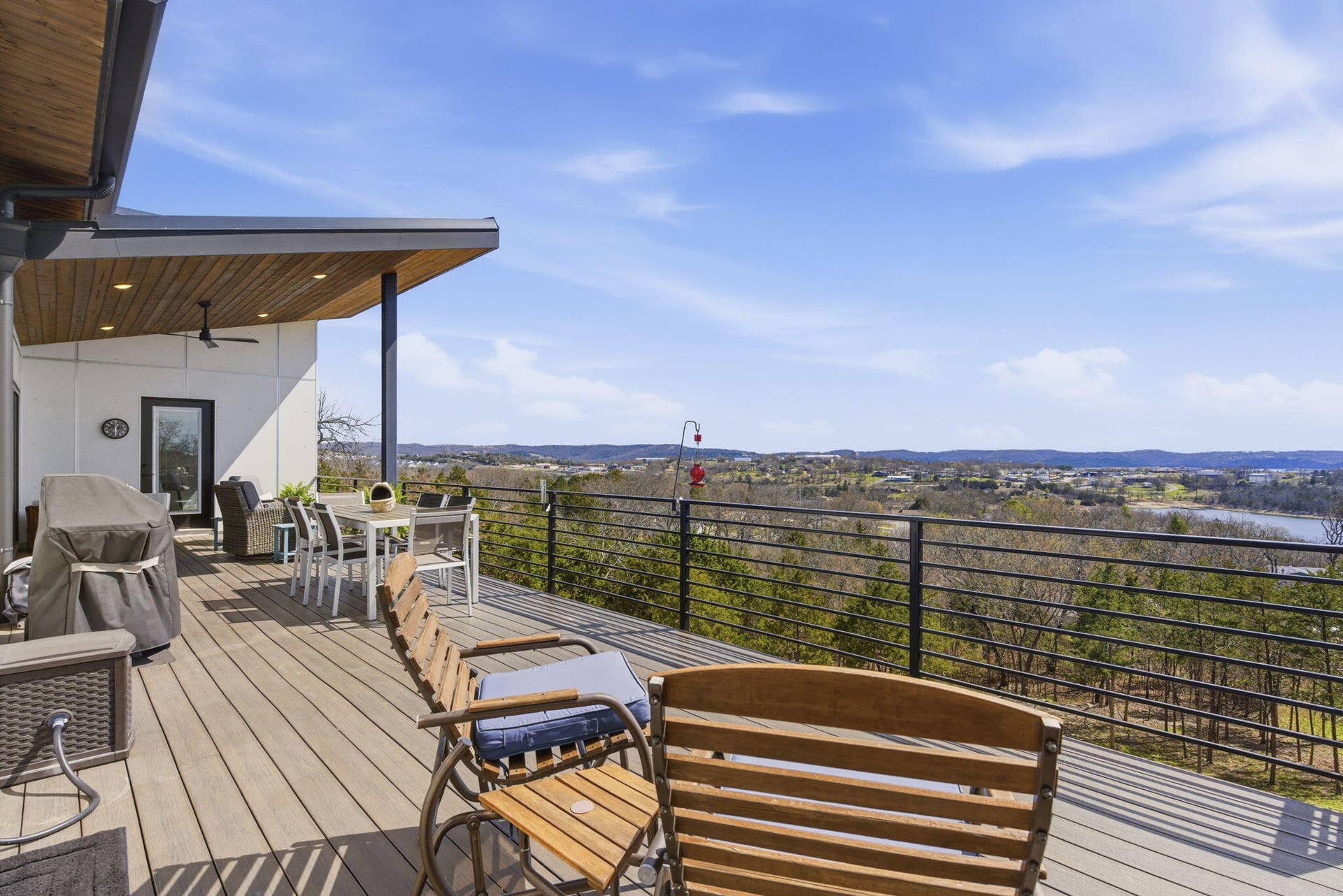 2 N Wilderness Trail, Kimberling City, MO 65686 Composite decking