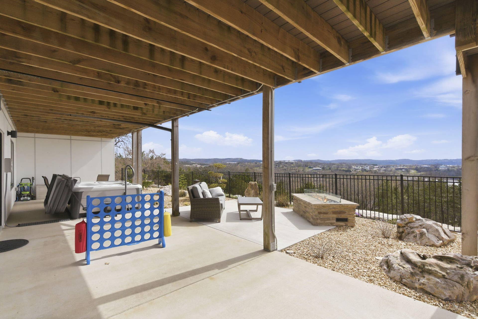 2 N Wilderness Trail, Kimberling City, MO 65686 LOWER LEVEL