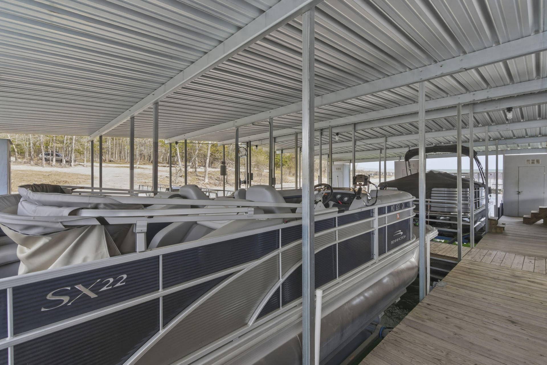 2 N Wilderness Trail, Kimberling City, MO 65686 TRITOON FOR SALE