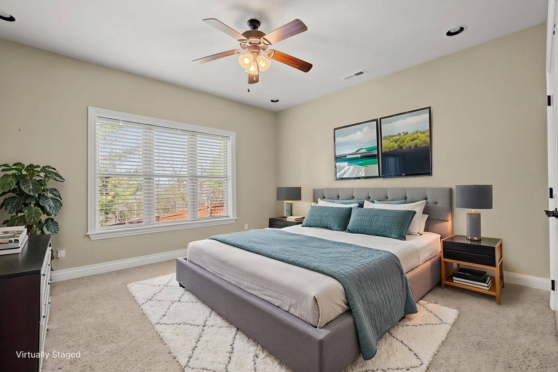 Downstairs Bedroom 1