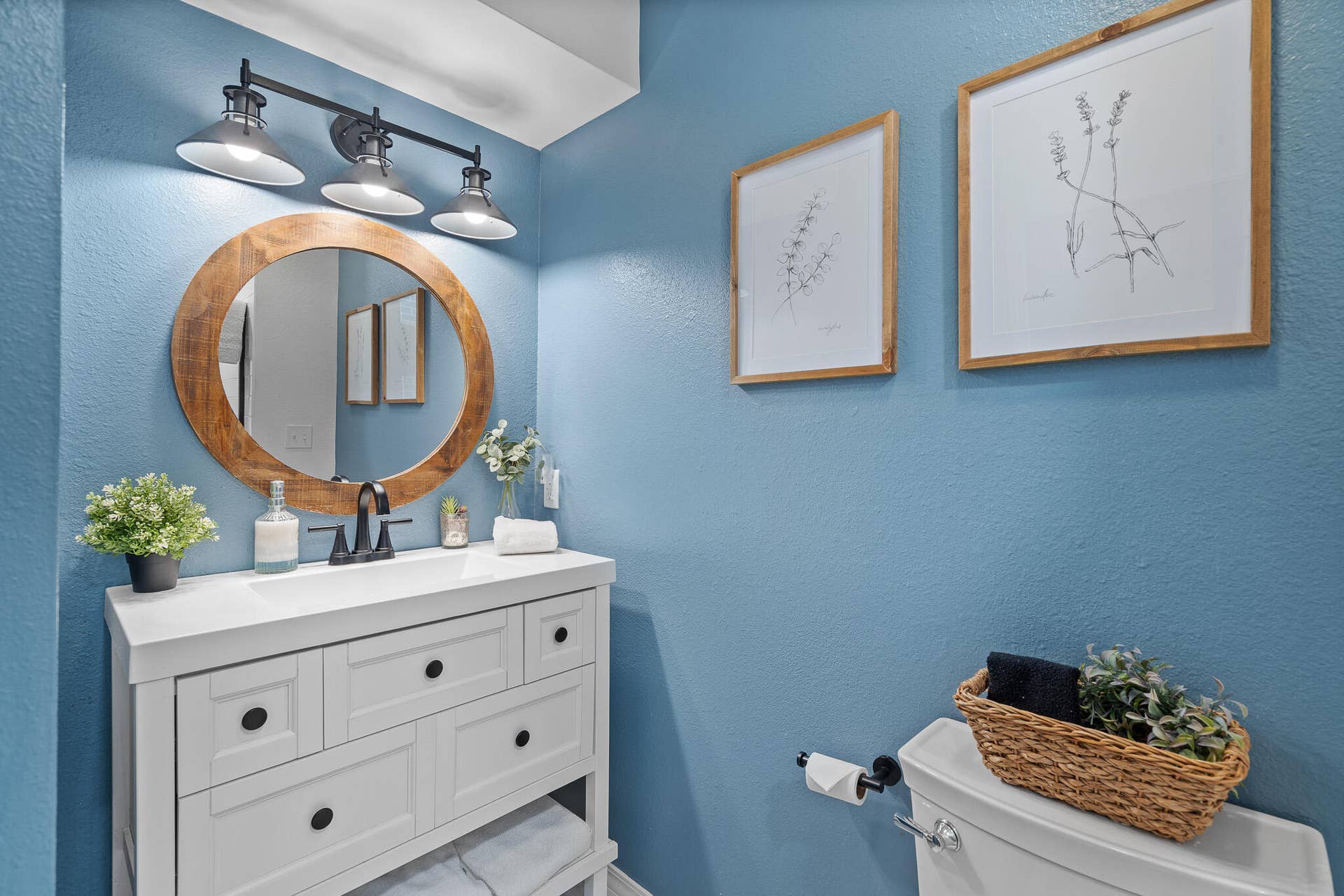 26 Sinatra Court, #1, Branson West, MO 65737 Guest Bathroom