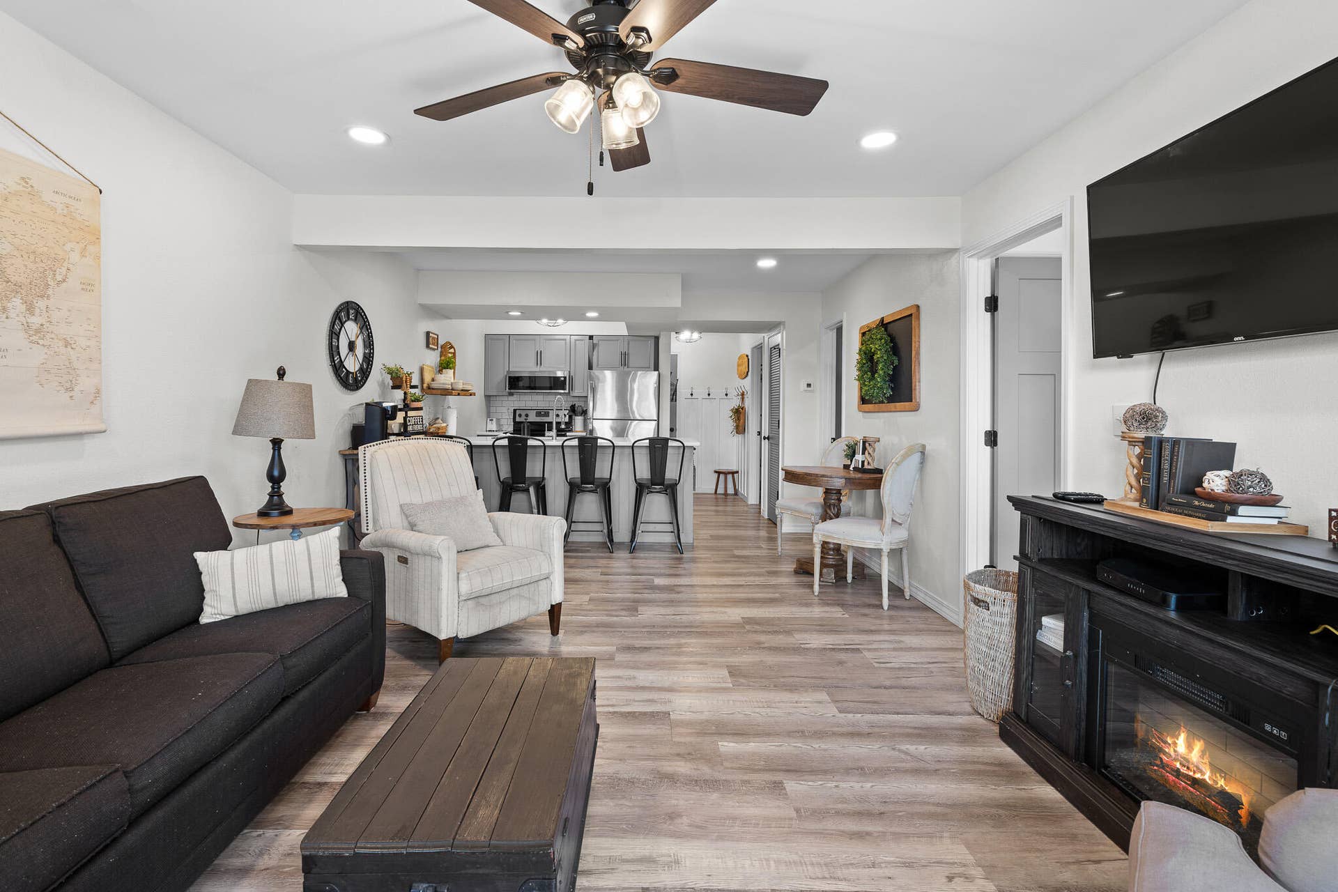 26 Sinatra Court, #1, Branson West, MO 65737 Living Dinning Combo