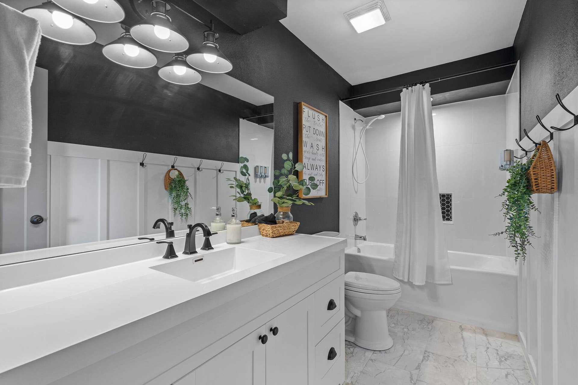 26 Sinatra Court, #1, Branson West, MO 65737 Primary Bathroom