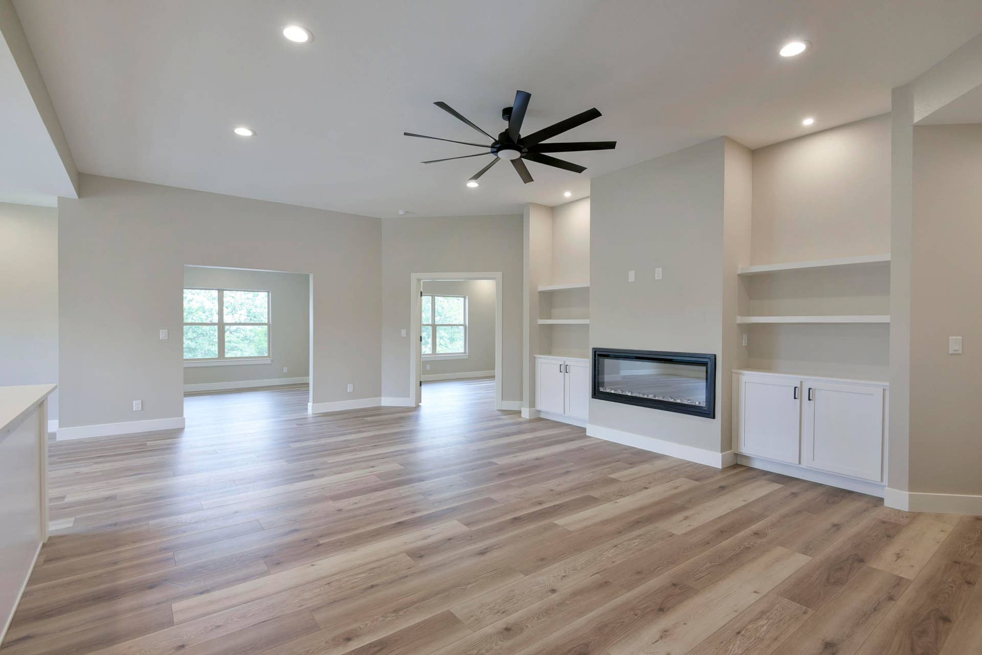 92 Mountain View Court, Branson West, MO 65737 Spacious