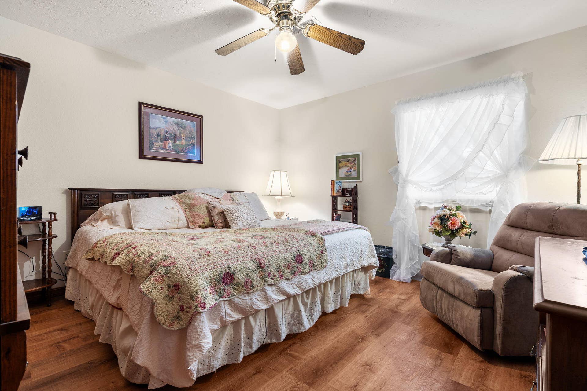 58-Homestead-Ln-Bedroom-Retreat