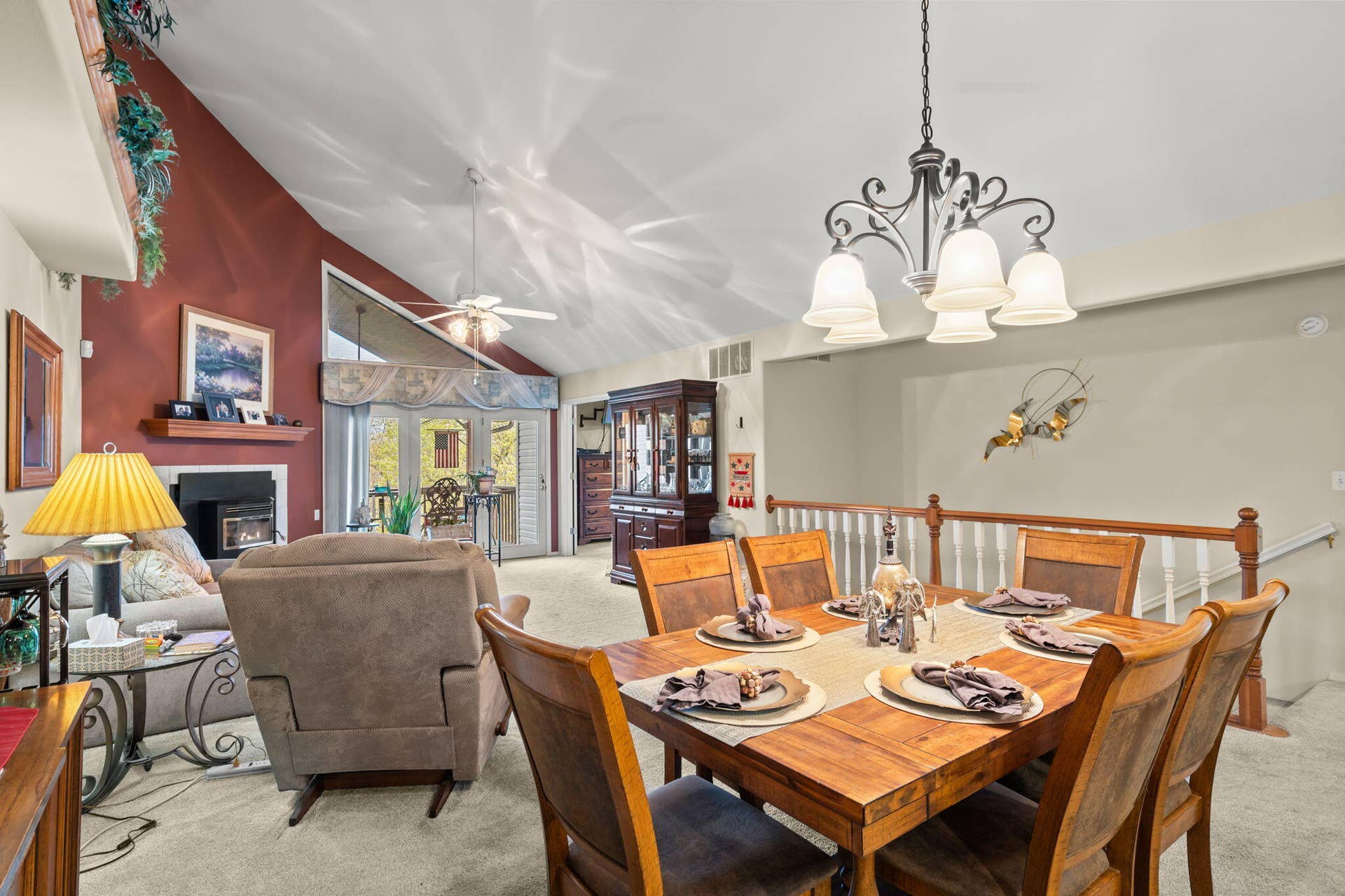 133-Point-Seven-Rd-15-Dining-Living