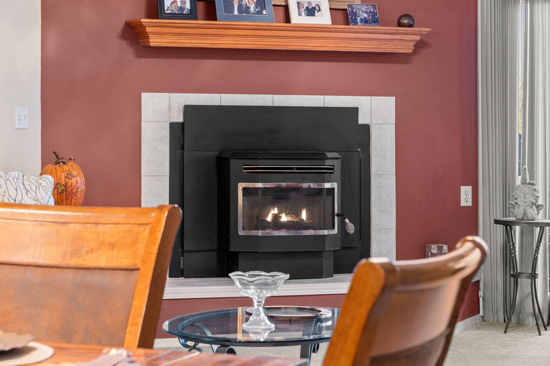 133-Point-Seven-Rd-15-Fireplace-Living-C