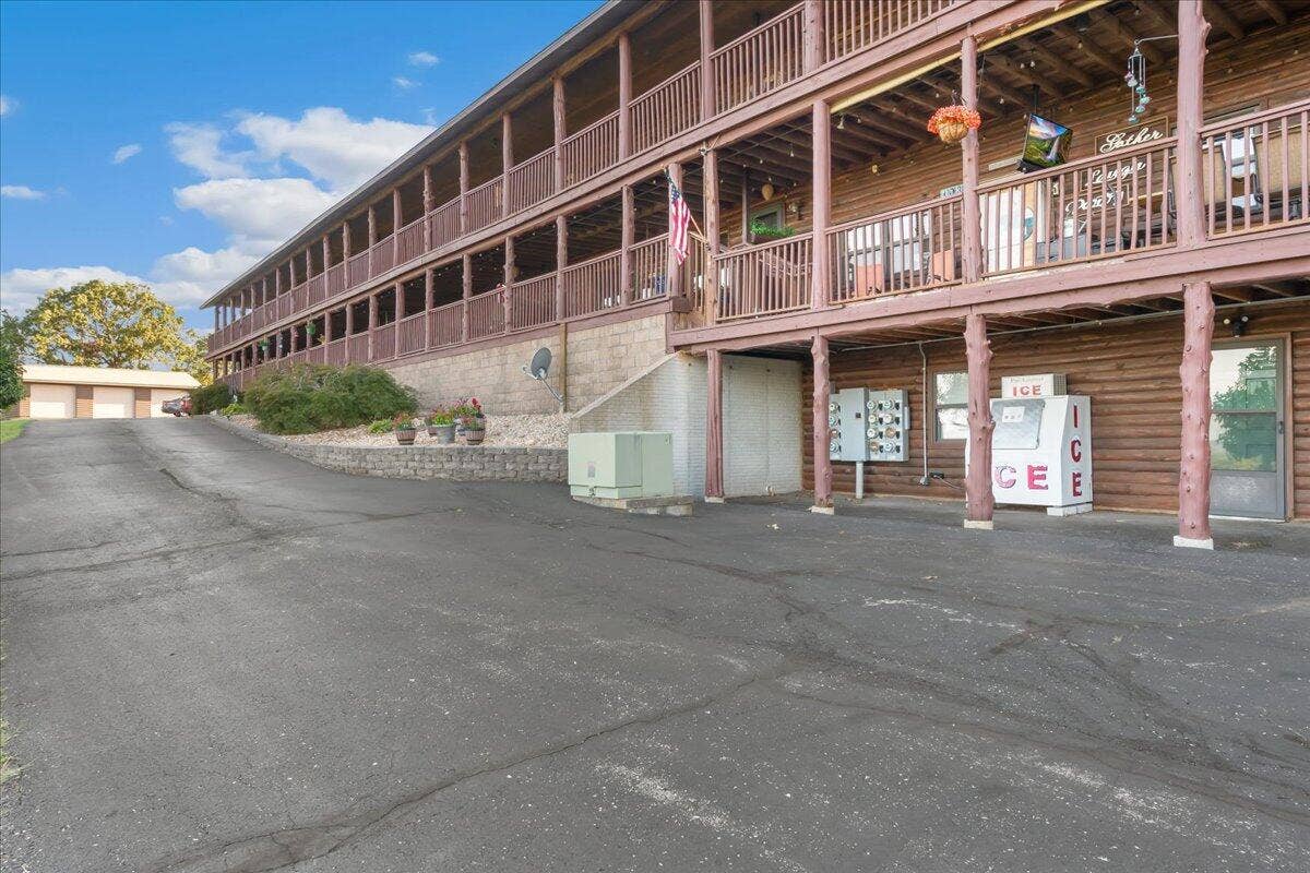 6089 State Hwy Dd #204 Road, Branson West, MO 65737 6089 State Hwy DD