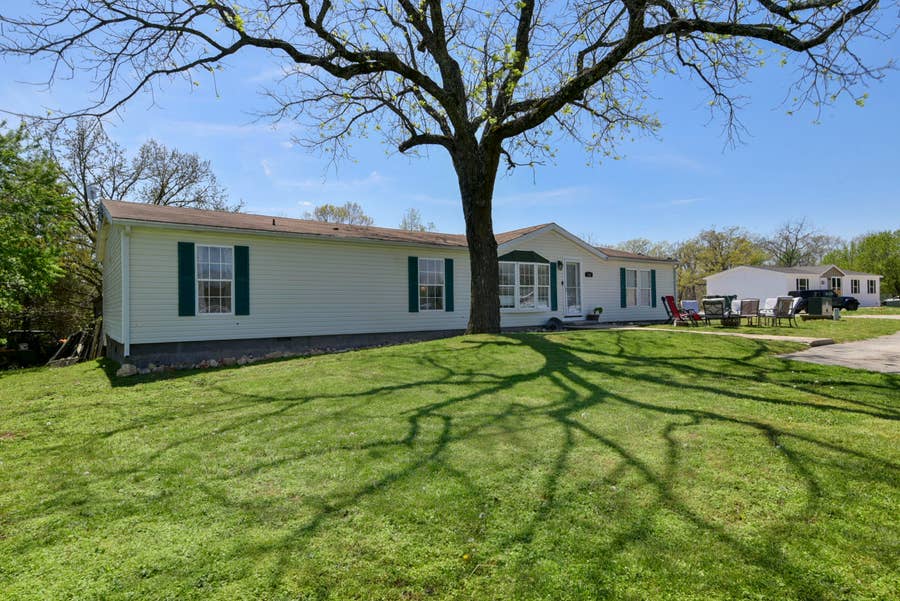 Property photo for 133 Sunny Lane, Branson West, MO