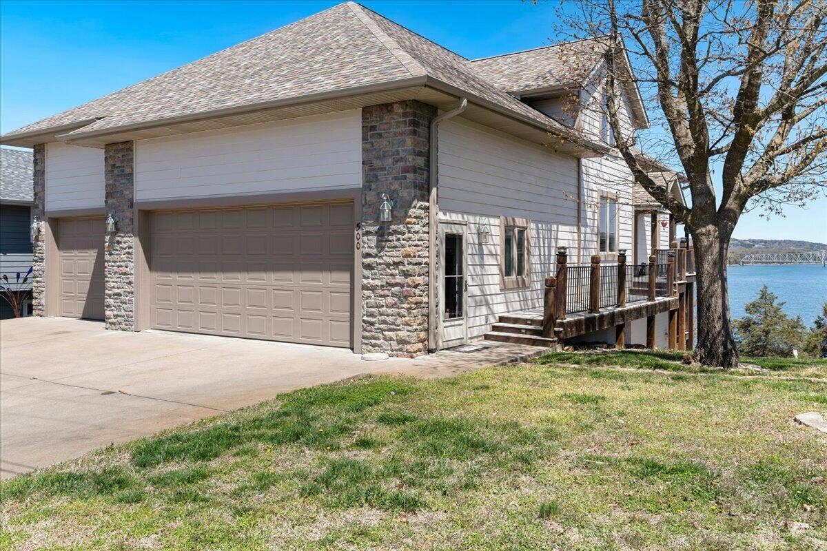 500 Navajo Trail, Kimberling City, MO 65686 02-02