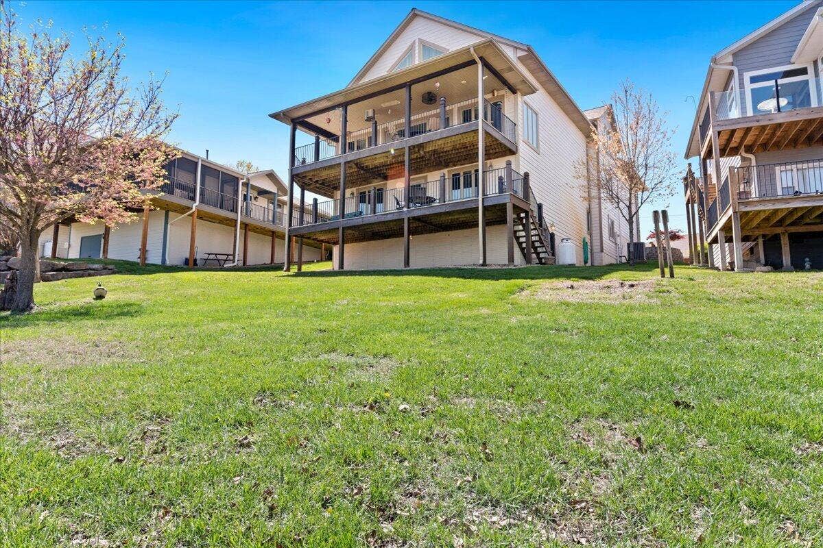 500 Navajo Trail, Kimberling City, MO 65686 68-68