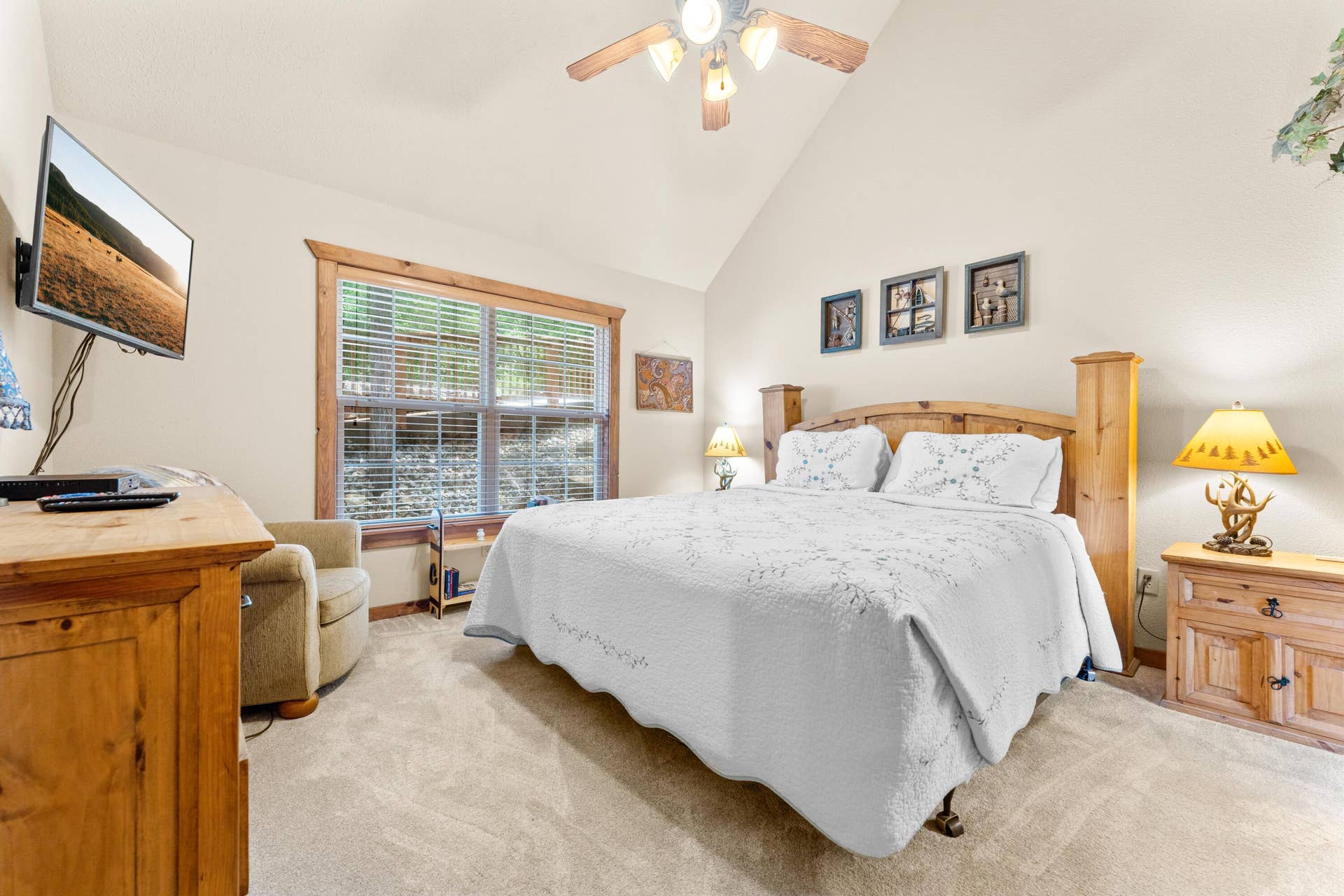 558 Baldknobber Drive, #49, Branson West, MO 65737 Master bedroom