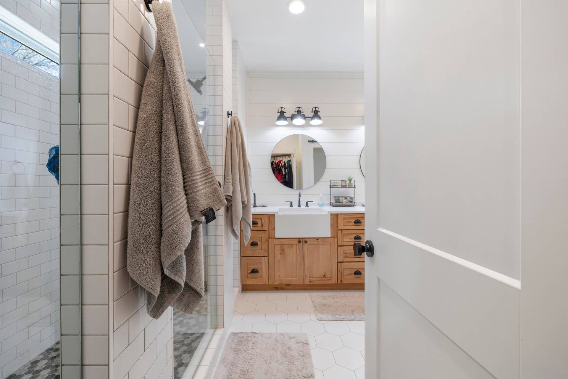 226 Chalcedony Court, Branson West, MO 65737 Master Bath