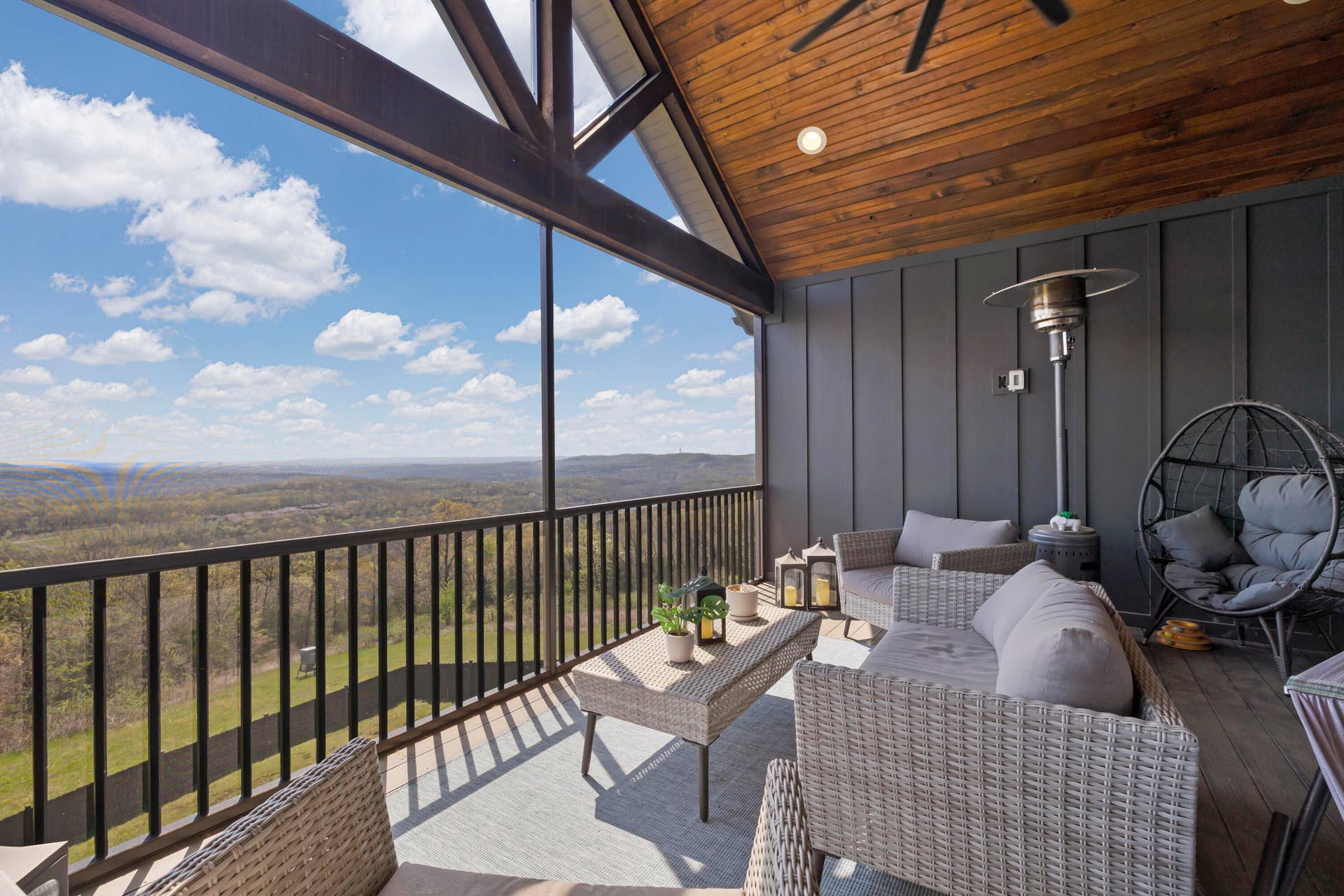 226 Chalcedony Court, Branson West, MO 65737 Covered porch 3