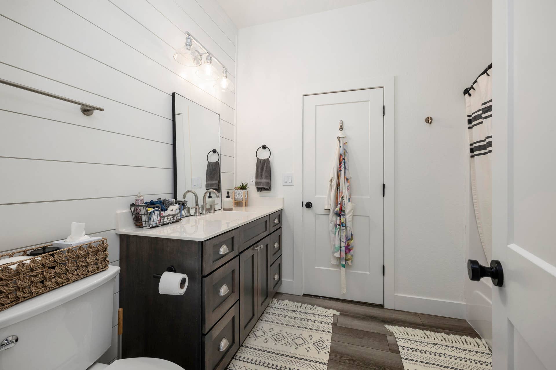 226 Chalcedony Court, Branson West, MO 65737 Basement Bath