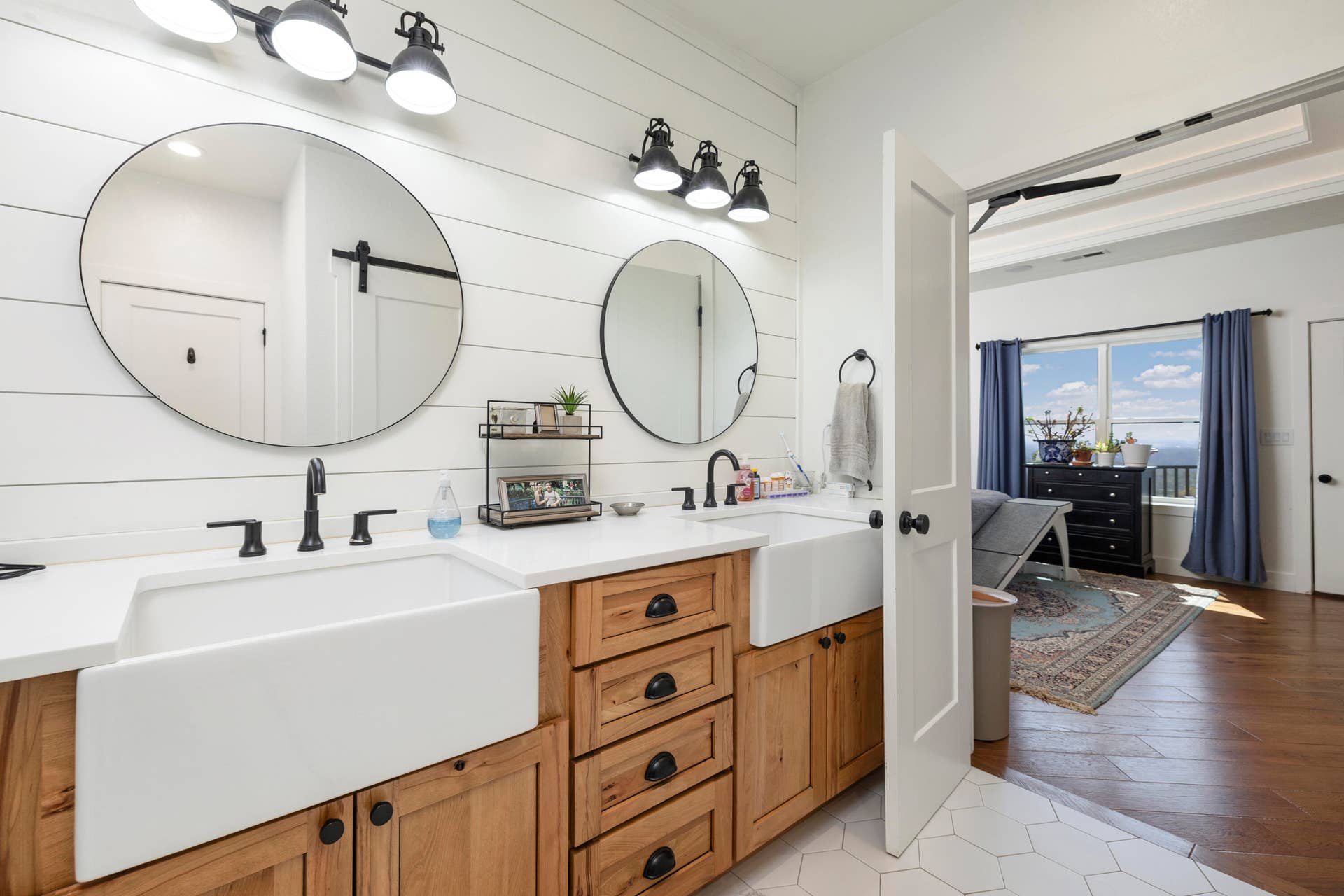 226 Chalcedony Court, Branson West, MO 65737 Master bath d